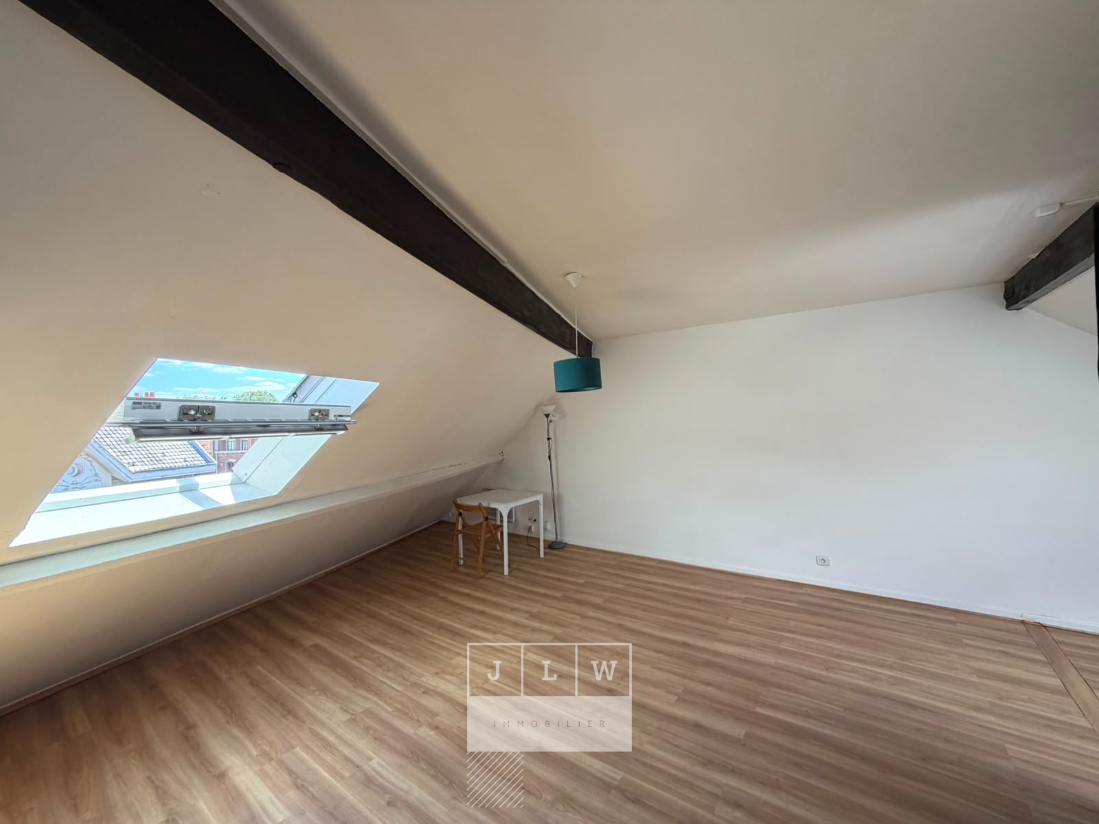 Arxw ll152 appartement studio meuble cave parking Photo 2 - JLW Immobilier Arxw ll152 appartement studio meuble cave parking Photo 2 - JLW Immobilier