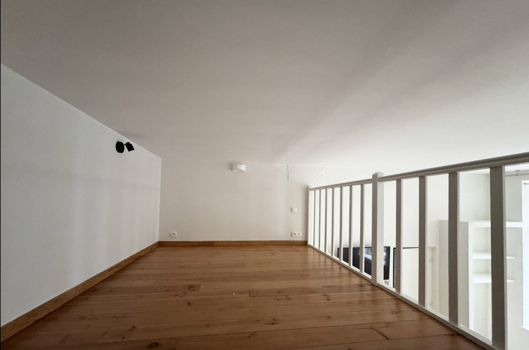 Republique studio avec mezzanine Photo 4 - JLW Immobilier