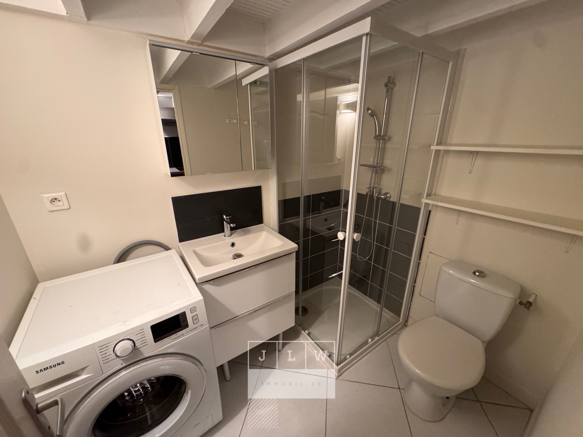 Republique studio avec mezzanine Photo 5 - JLW Immobilier