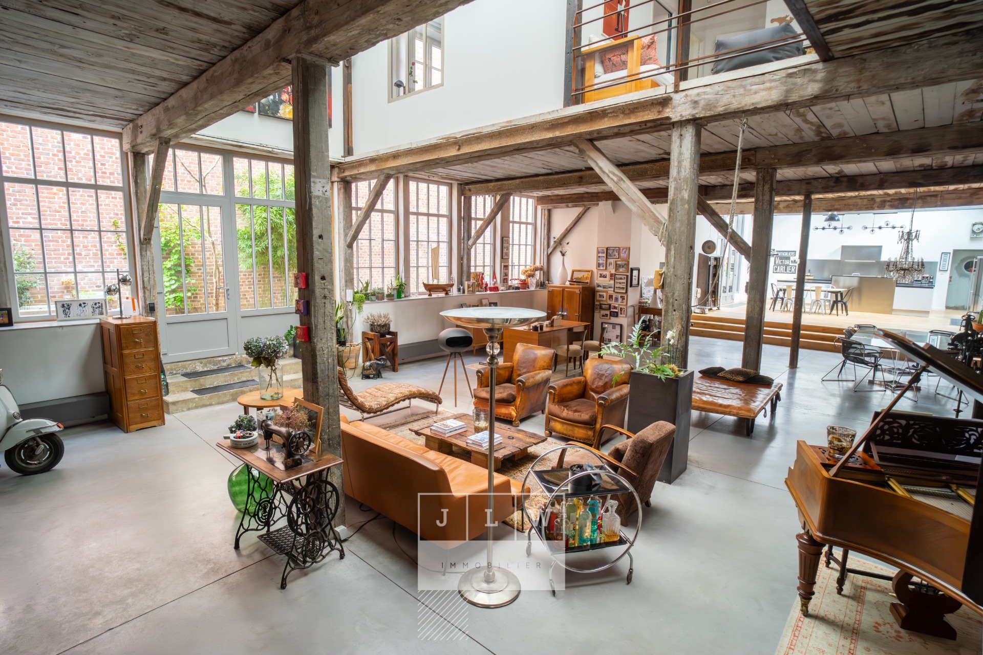 Superbe loft d exception avec exterieur Photo 2 - JLW Immobilier Superbe loft d exception avec exterieur Photo 2 - JLW Immobilier