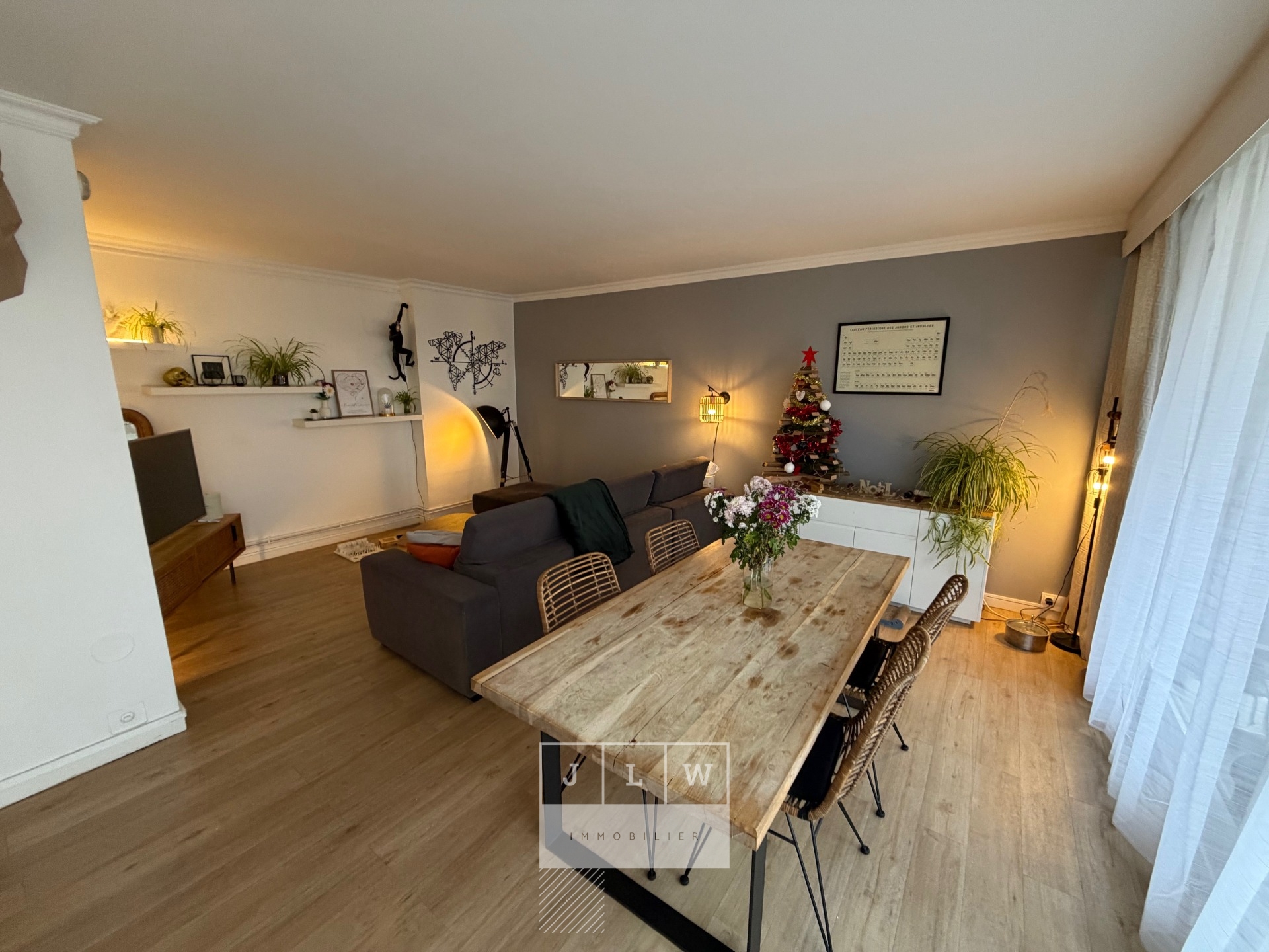 Hyper centre t4 avec terrasses et garage Photo 2 - JLW Immobilier Hyper centre t4 avec terrasses et garage Photo 2 - JLW Immobilier