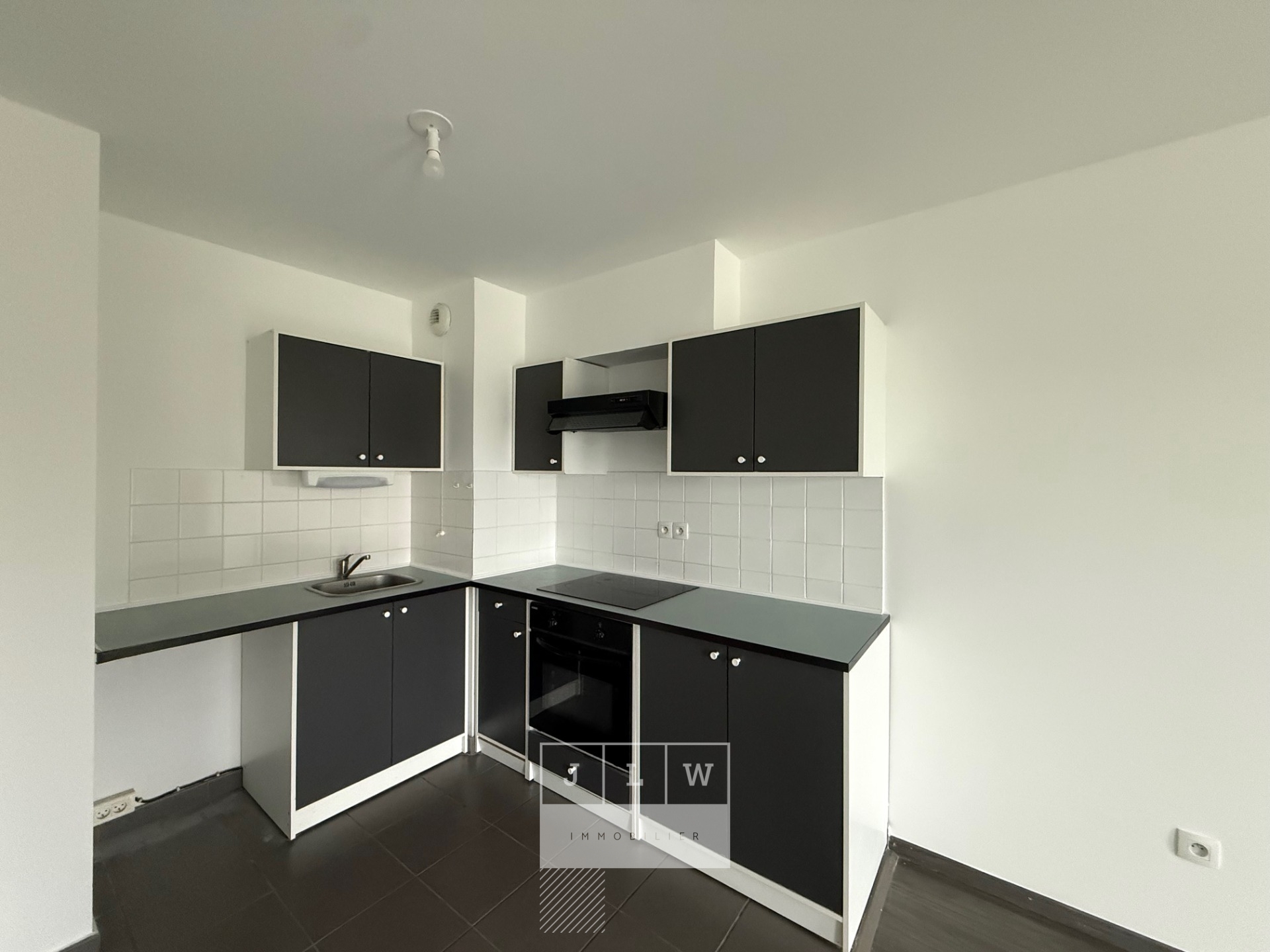 Ashw haubourdin t2 avec parking Photo 4 - JLW Immobilier Ashw haubourdin t2 avec parking Photo 4 - JLW Immobilier