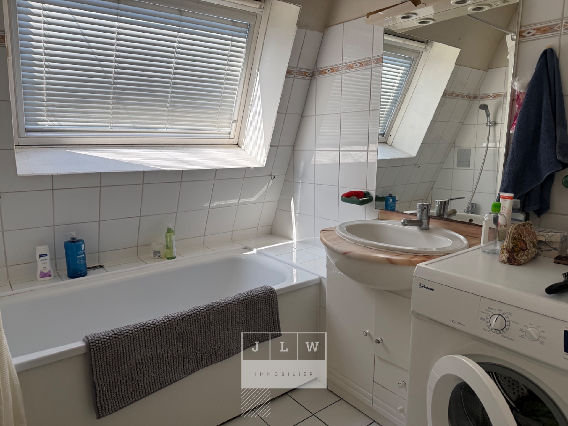 Asky ve lille parc lebas t2 meuble de 3570m Photo 8 - JLW Immobilier Asky ve lille parc lebas t2 meuble de 3570m Photo 8 - JLW Immobilier