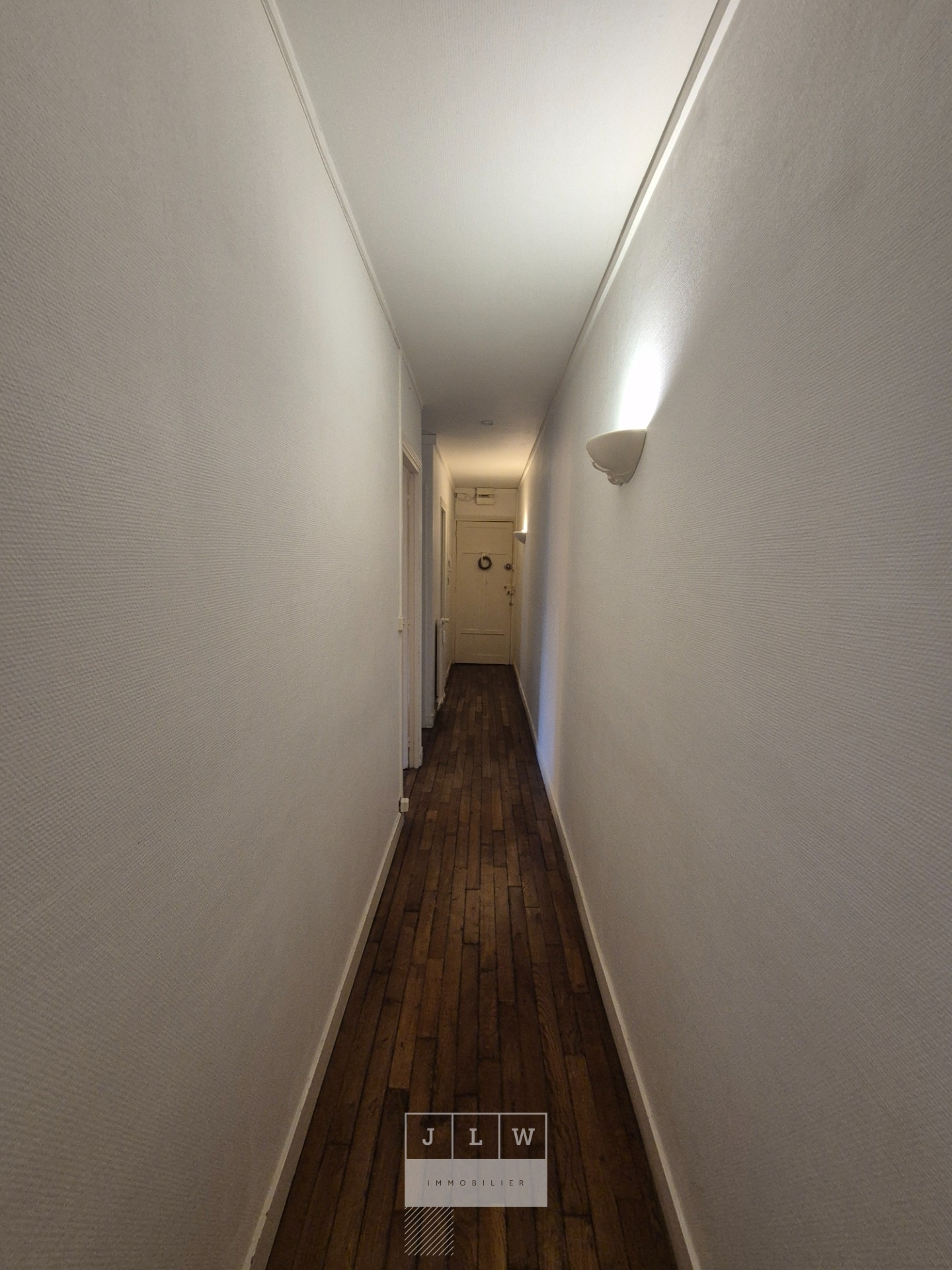 Appartement t2 de 4970 m dans jolie copropriete Photo 4 - JLW Immobilier