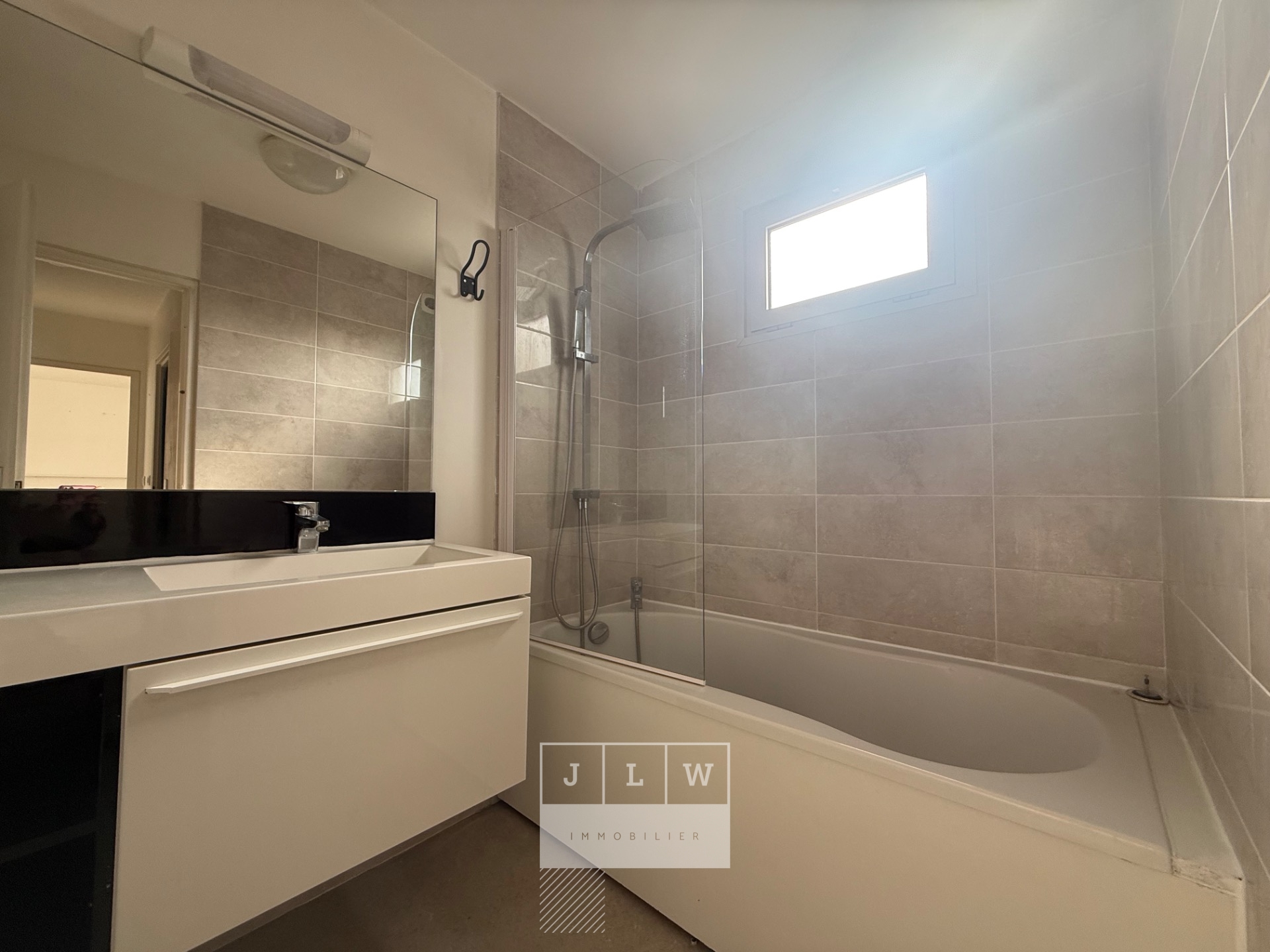 Ref  atbc ll152 beau type 3 avec garage et cave Photo 9 - JLW Immobilier