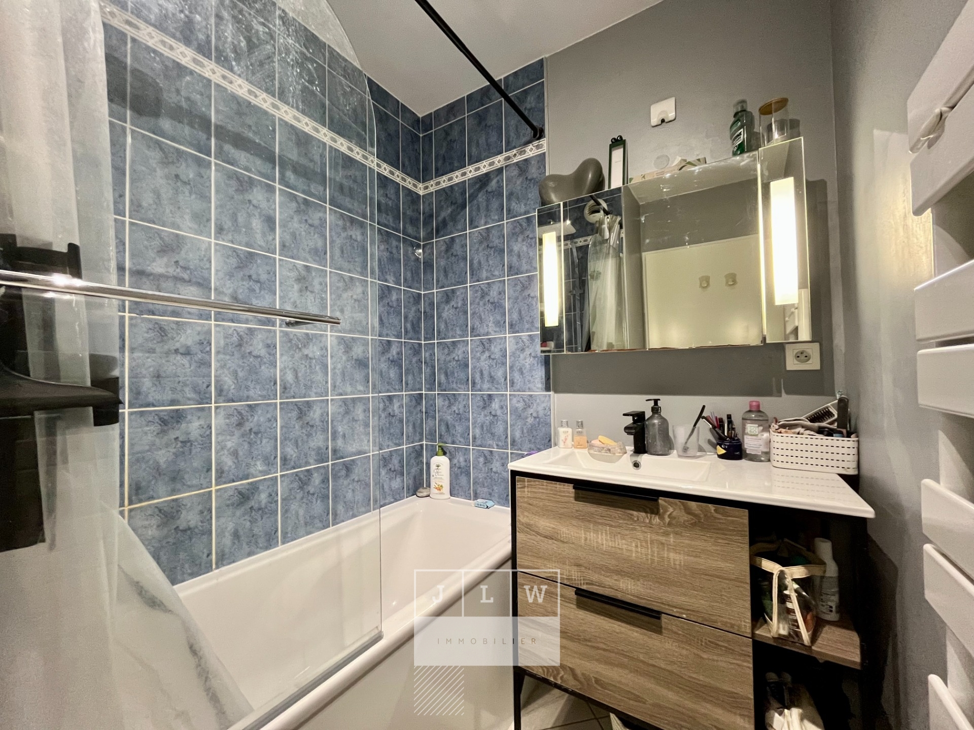 Lille centre appartement de type 2 avec balcon Photo 5 - JLW Immobilier Lille centre appartement de type 2 avec balcon Photo 5 - JLW Immobilier