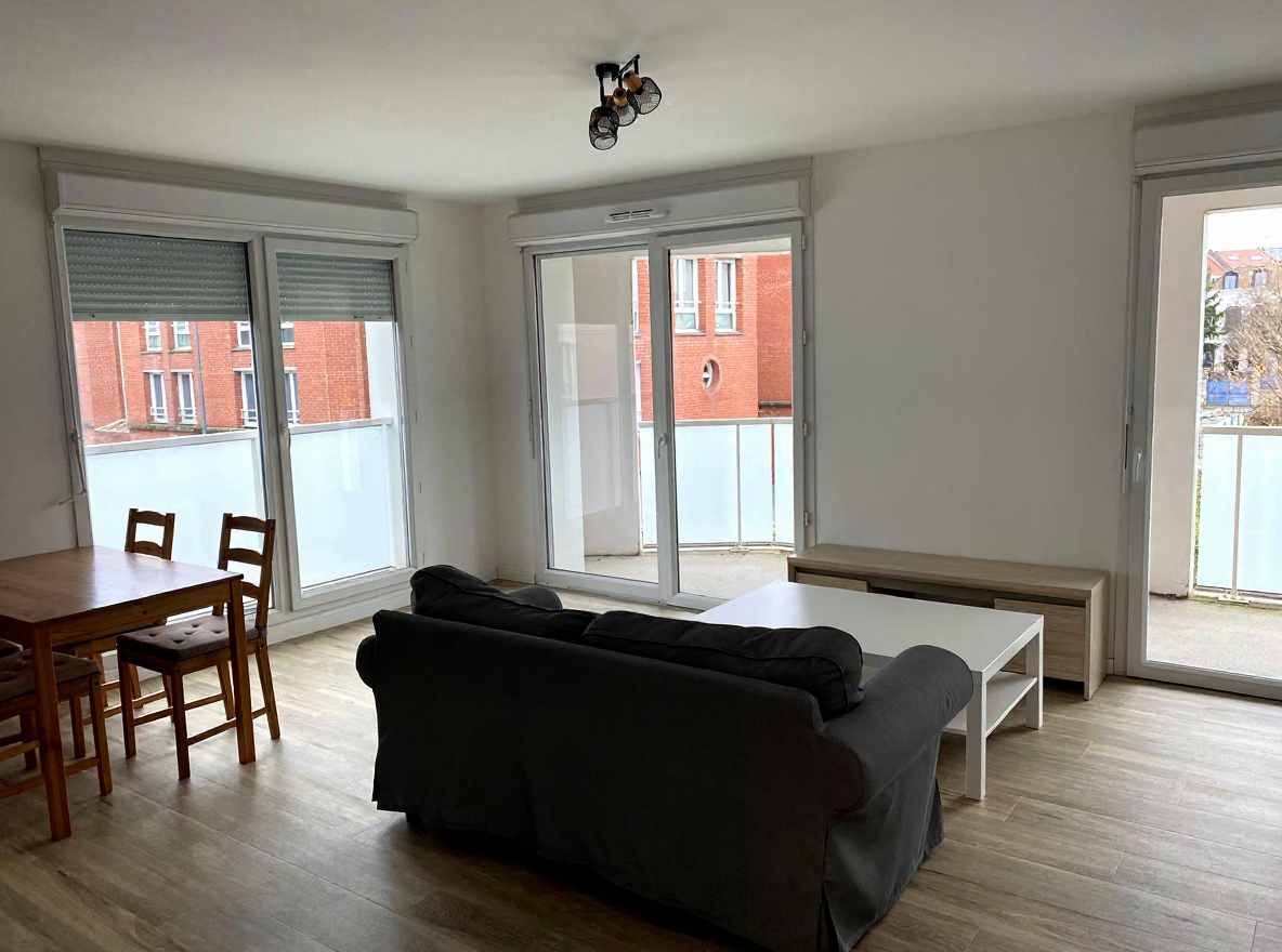 Afta ll152 type 3 meuble en residence avec balcon Photo 2 - JLW Immobilier Afta ll152 type 3 meuble en residence avec balcon Photo 2 - JLW Immobilier