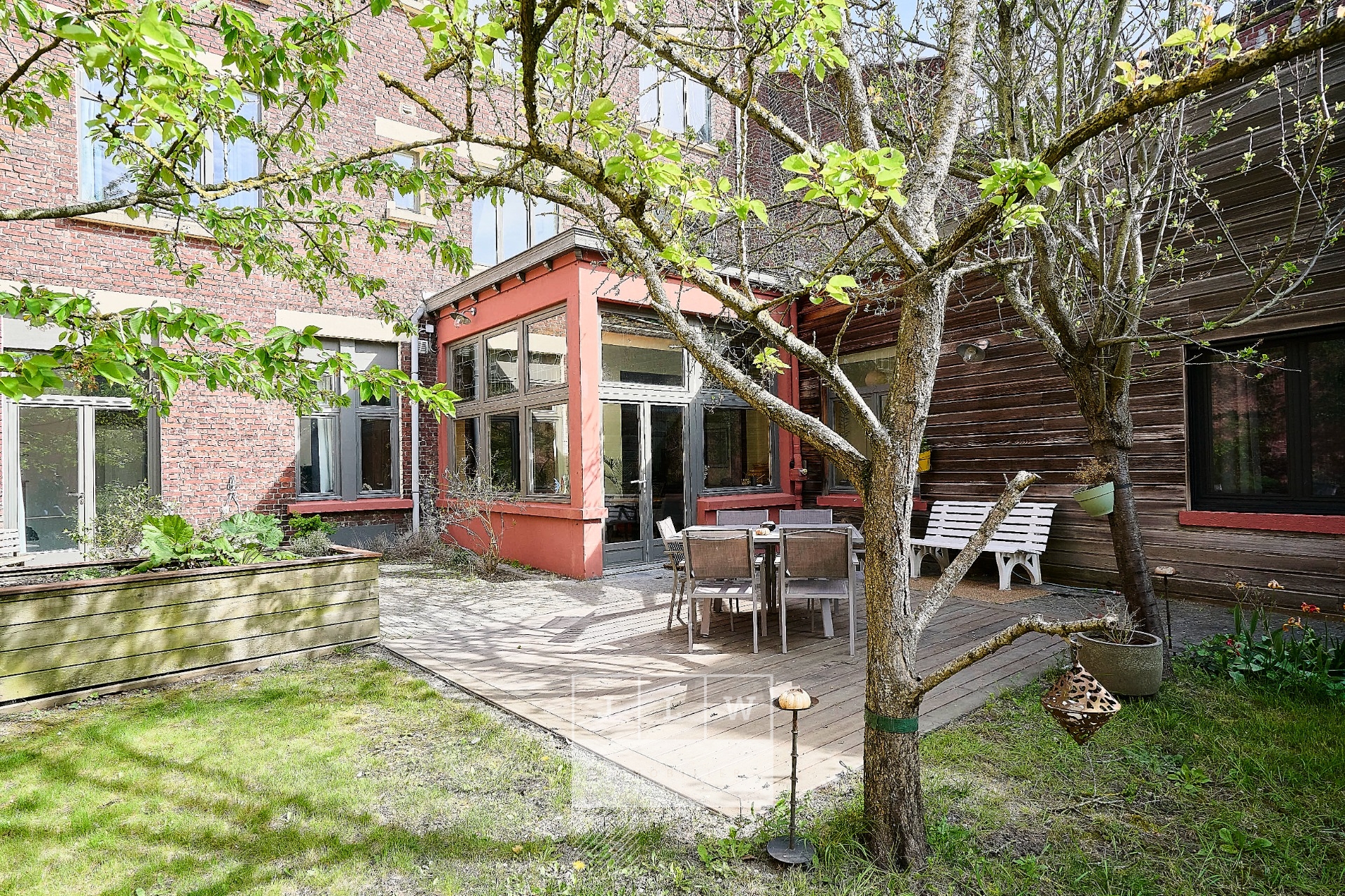 Superbe appartement avec jardin et garage Photo 4 - JLW Immobilier