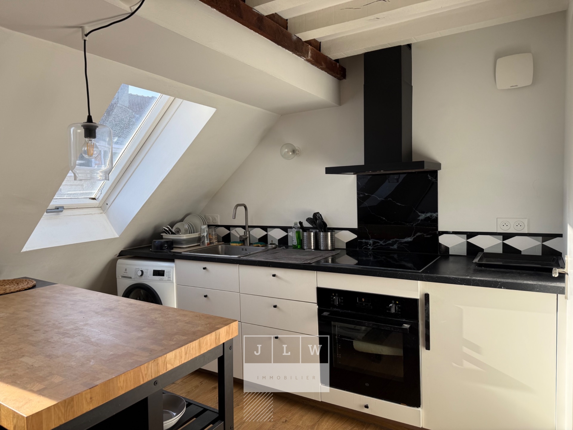 Atoq ll152 magnifique t1bis meuble en duplex   vieux lille Photo 2 - JLW Immobilier