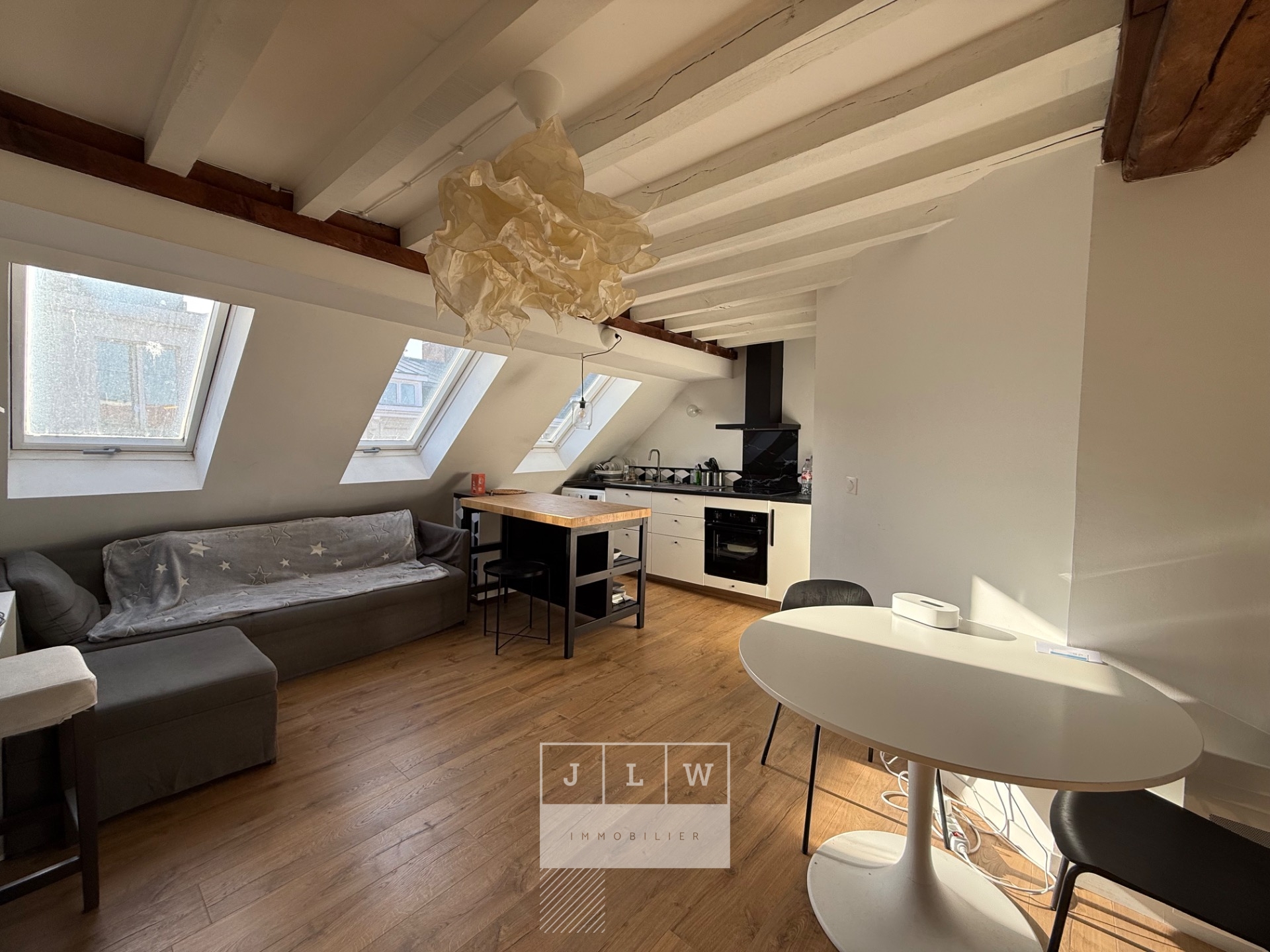 Atoq ll152 magnifique t1bis meuble en duplex   vieux lille Photo 3 - JLW Immobilier