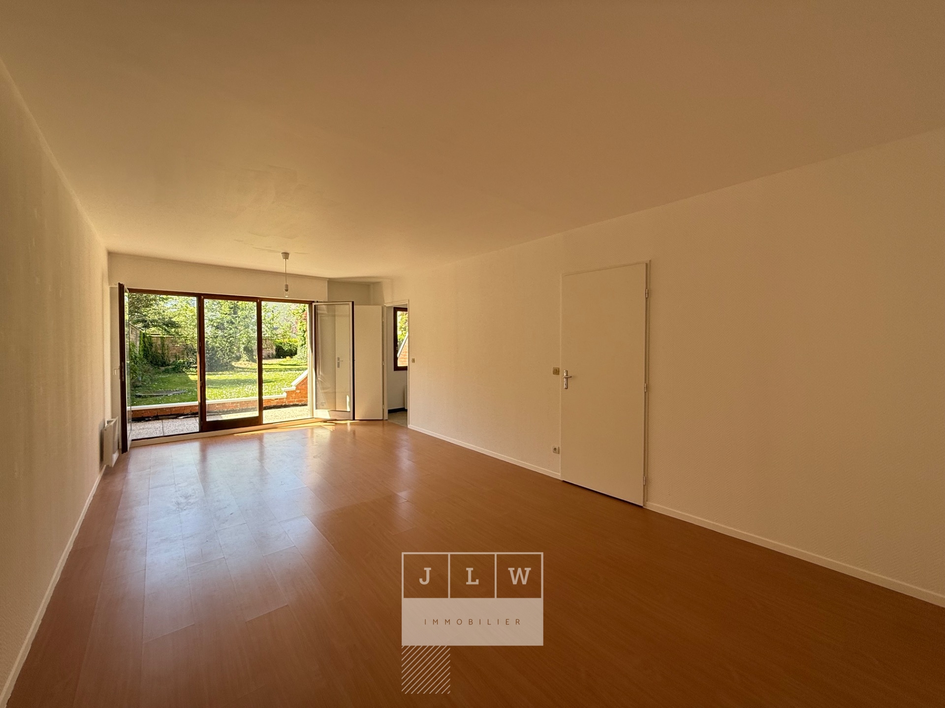 Atts ll152 appartement rdc avec terrasse non meuble Photo 1 - JLW Immobilier