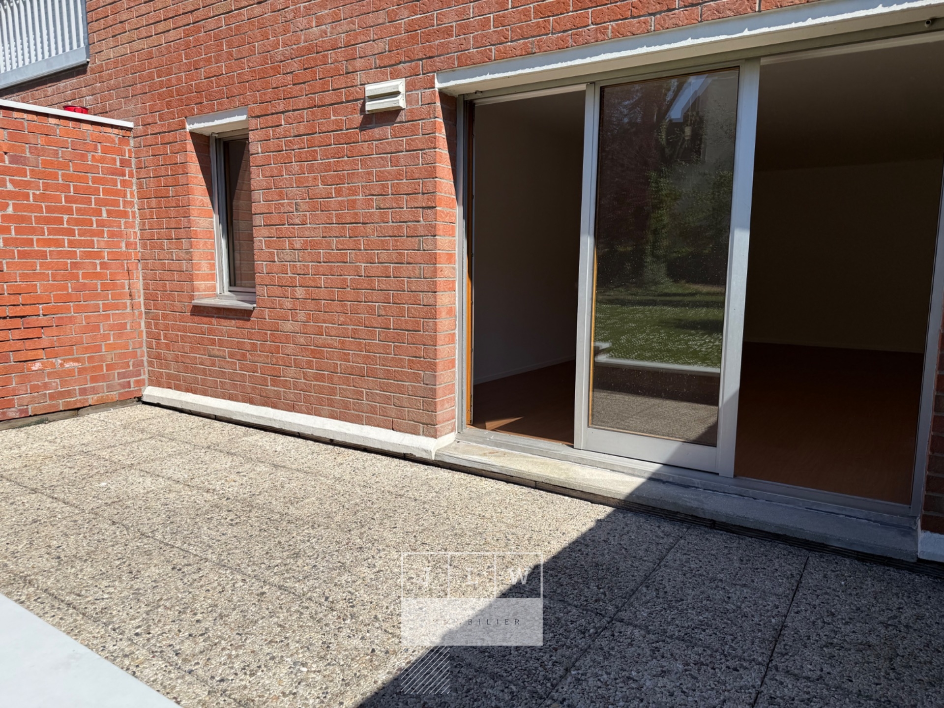 Atts ll152 appartement rdc avec terrasse non meuble Photo 2 - JLW Immobilier