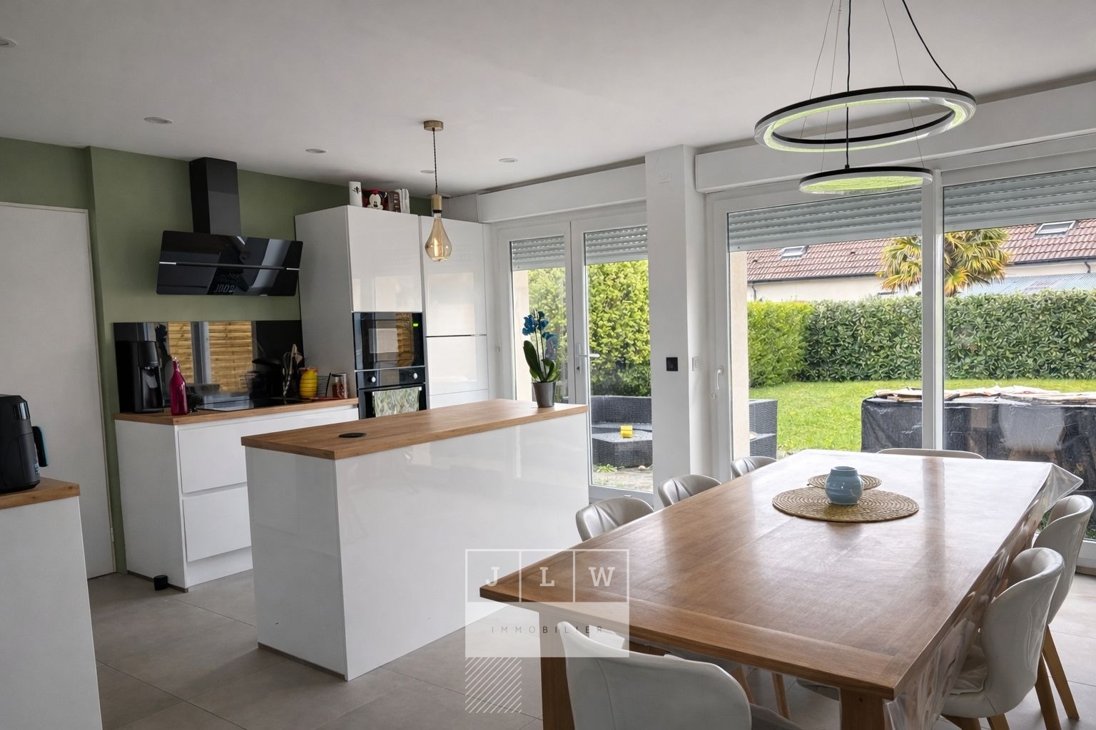 Atuv jm63 maison individuelle 4 chambres jardin garage Photo 3 - JLW Immobilier