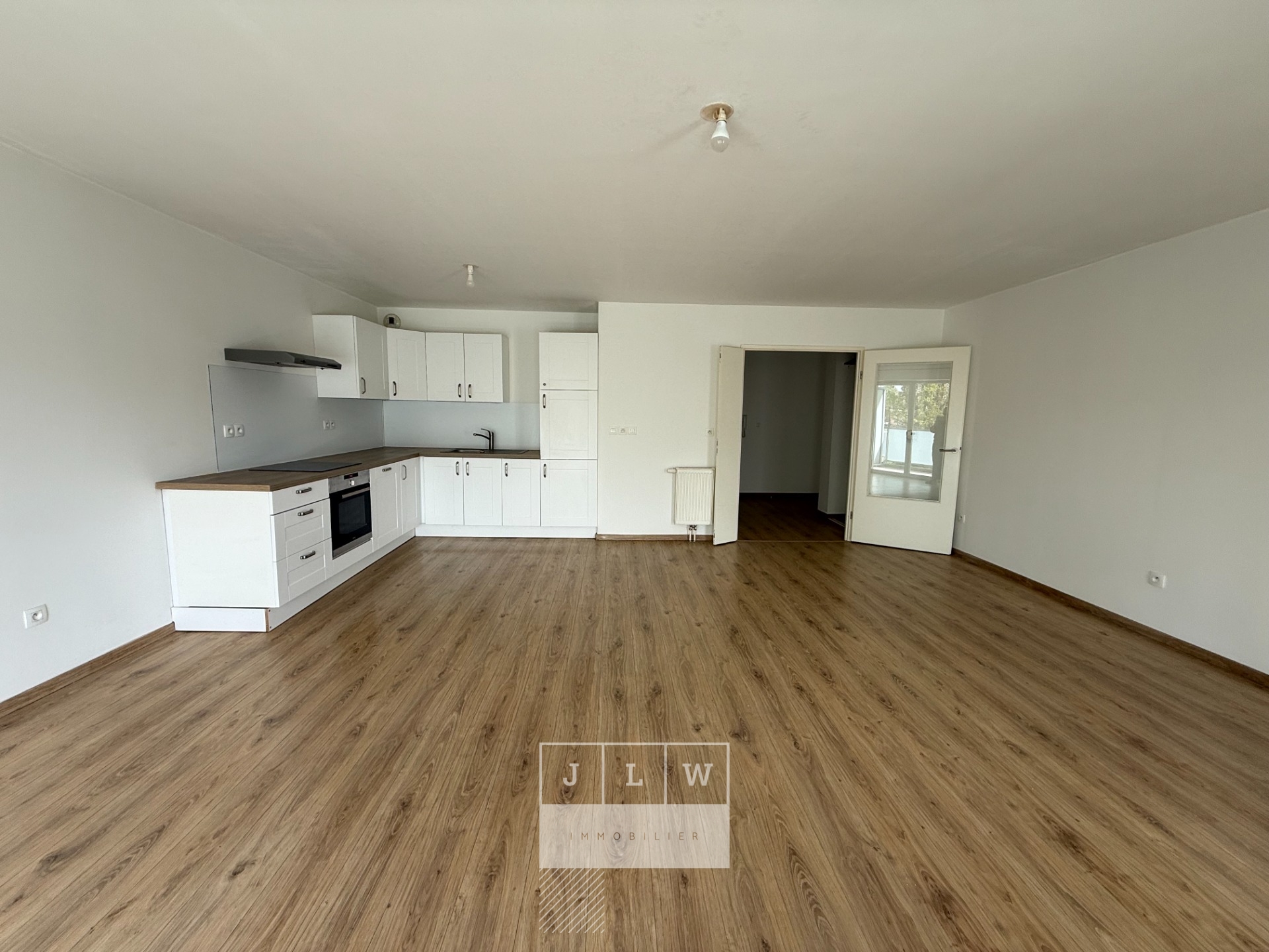 Auaj sr123 t3 lumineux non meuble   2 parkings Photo 2 - JLW Immobilier