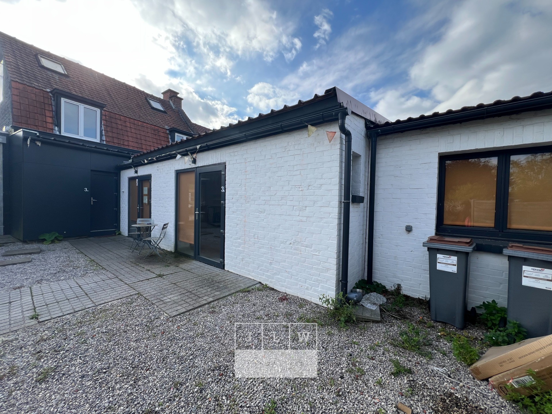 Aubn local commercial Photo 2 - JLW Immobilier Aubn local commercial Photo 2 - JLW Immobilier