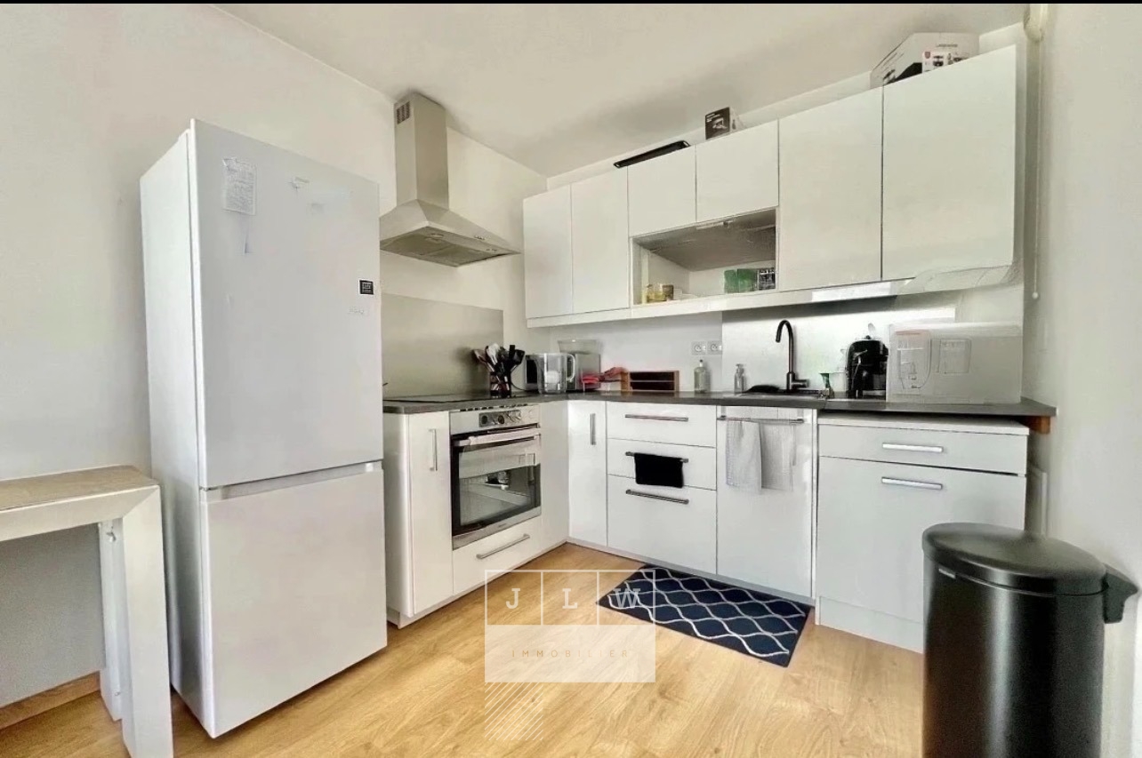 Marcq en baroeul t3 avec balcon et 2 places de parking Photo 5 - JLW Immobilier