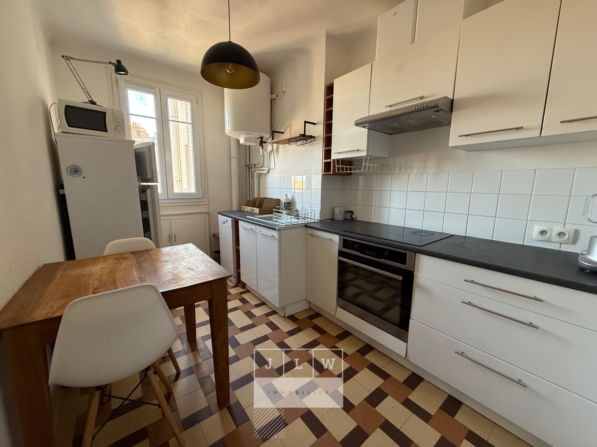 Audz ll152 republique type 2  meuble Photo 3 - JLW Immobilier