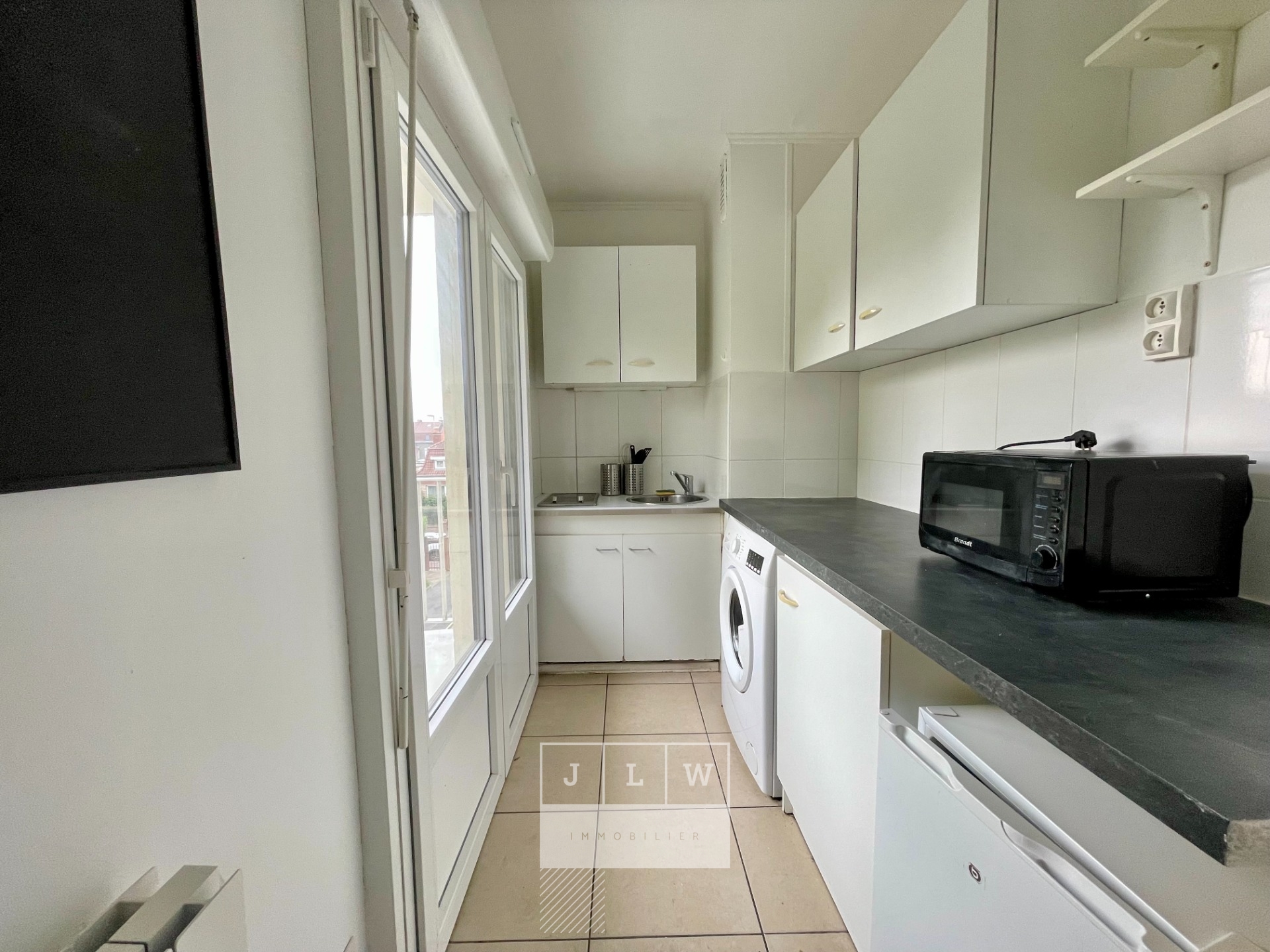 Roubaix studio avec exterieur et place de parking Photo 3 - JLW Immobilier