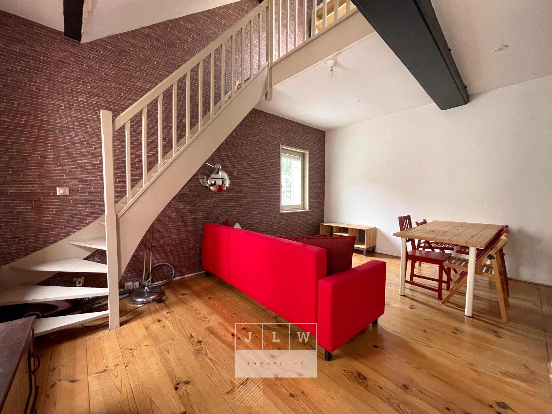 Vieux lille t1 bis en duplex dernier etage Photo 1 - JLW Immobilier Vieux lille t1 bis en duplex dernier etage Photo 1 - JLW Immobilier