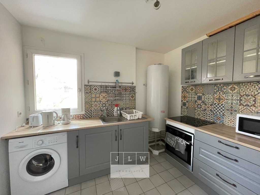 Lille gambetta beau t4 avec balcon et parking Photo 4 - JLW Immobilier Lille gambetta beau t4 avec balcon et parking Photo 4 - JLW Immobilier