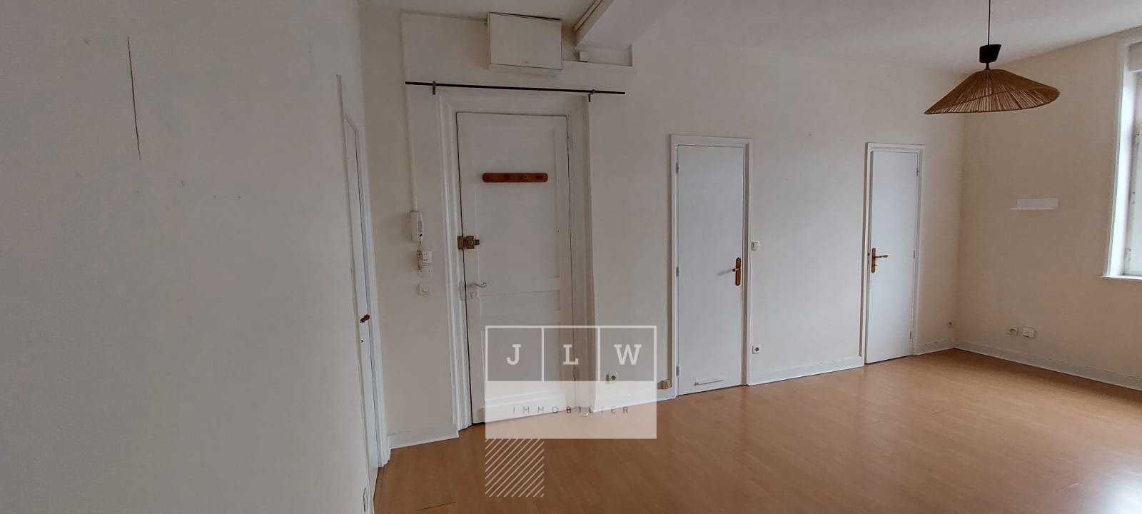 Auwz appartement t2 de 36m la madeleine Photo 1 - JLW Immobilier