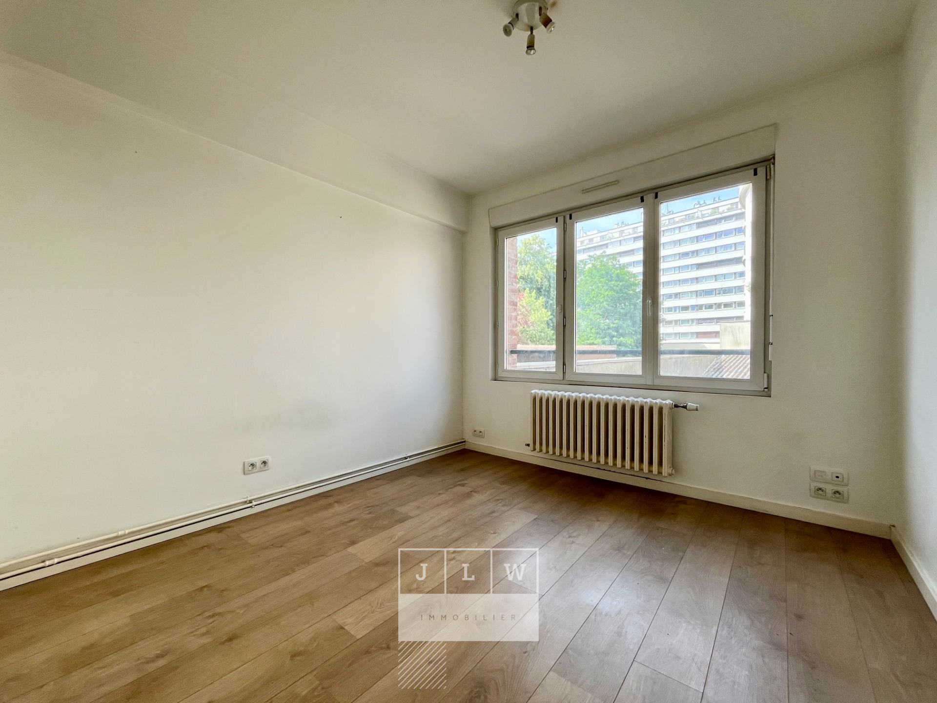Appartement renove t4 avec garage et balcon Photo 4 - JLW Immobilier Appartement renove t4 avec garage et balcon Photo 4 - JLW Immobilier