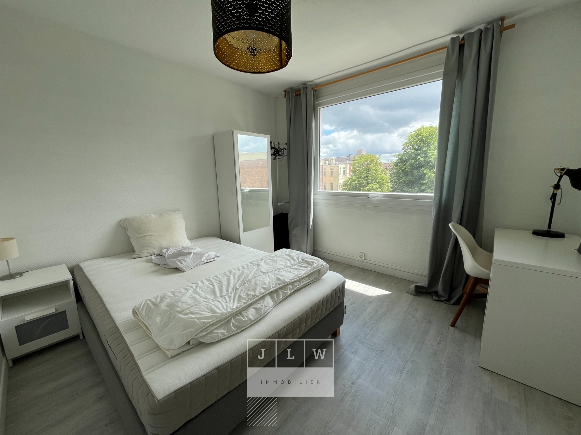 Lille vauban appartement t5 meuble de 90m Photo 5 - JLW Immobilier Lille vauban appartement t5 meuble de 90m Photo 5 - JLW Immobilier