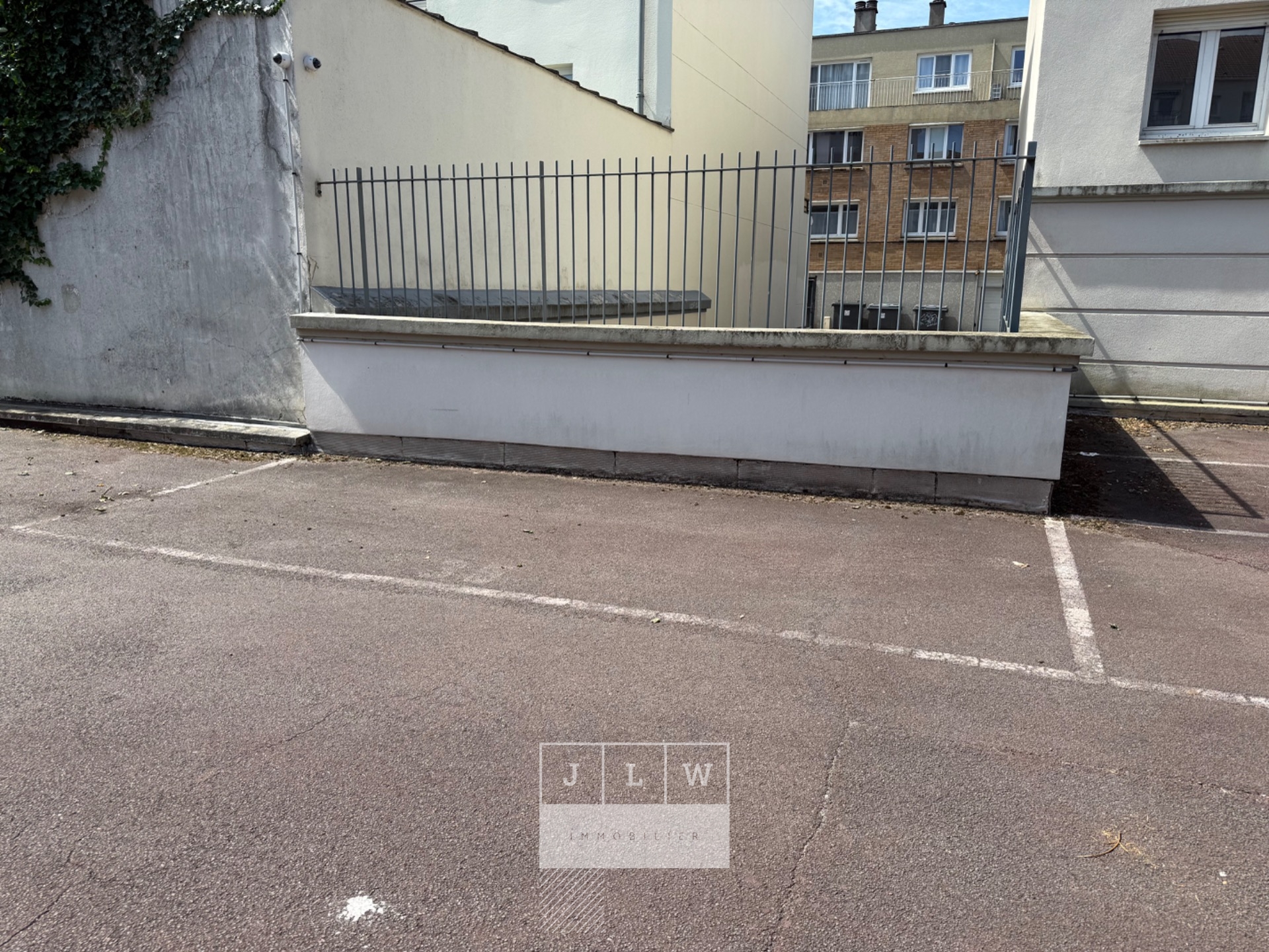 Avdh ll152 rue de brigode type 1 balcon parking Photo 8 - JLW Immobilier Avdh ll152 rue de brigode type 1 balcon parking Photo 8 - JLW Immobilier