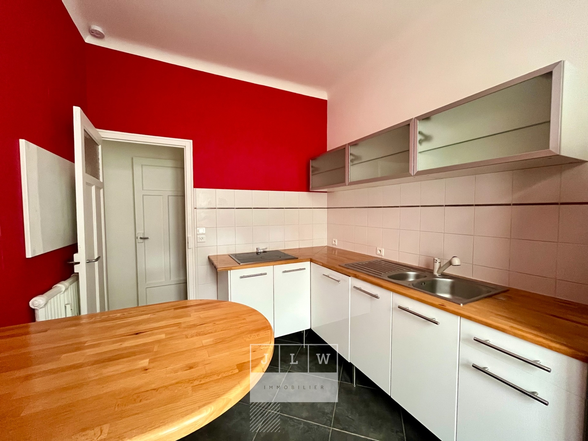 Appartement de type 2 avec cave republique Photo 3 - JLW Immobilier Appartement de type 2 avec cave republique Photo 3 - JLW Immobilier