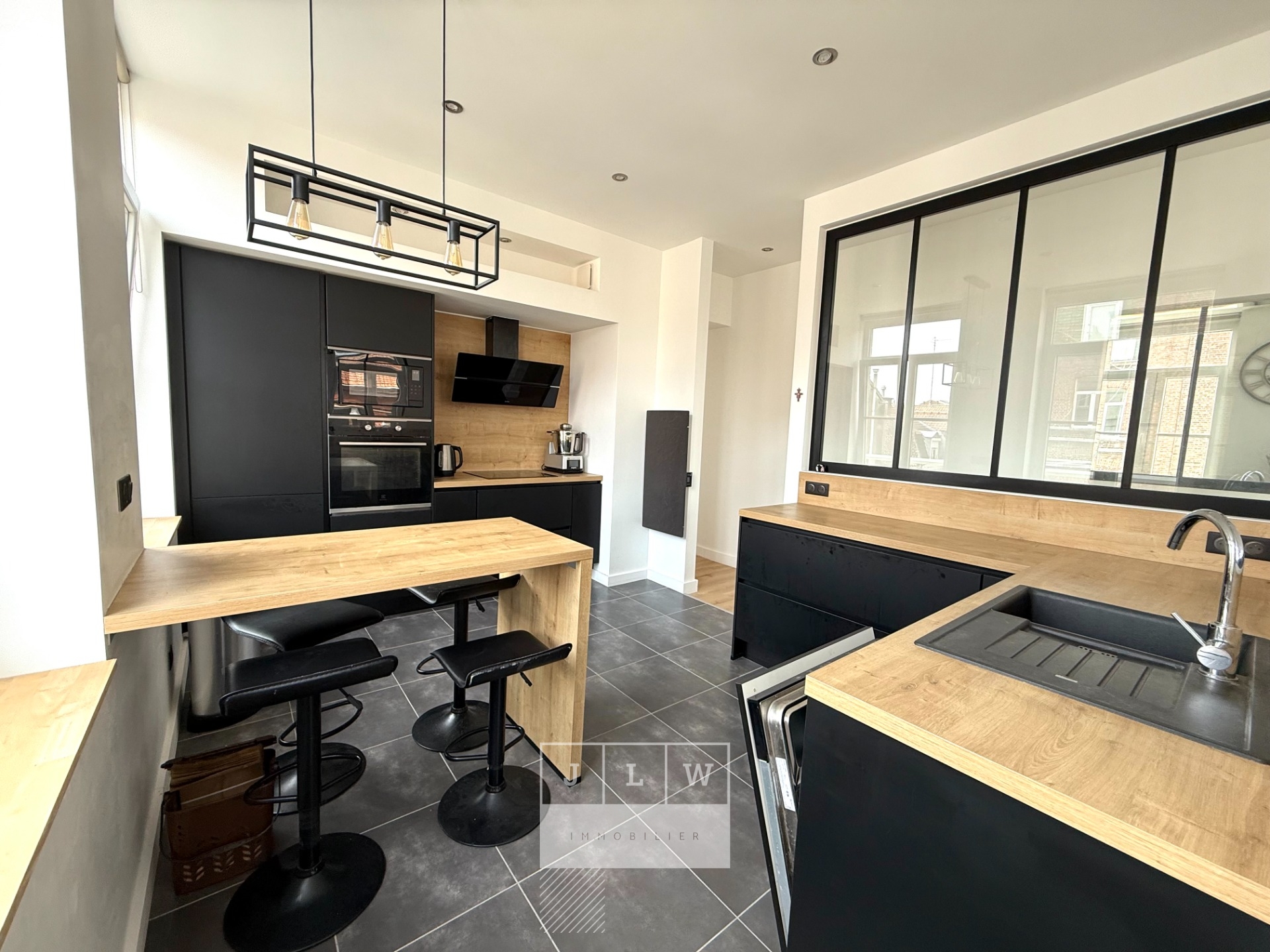 Avgu sr 123 magnifique t2 bis de 65m2 gambetta Photo 3 - JLW Immobilier Avgu sr 123 magnifique t2 bis de 65m2 gambetta Photo 3 - JLW Immobilier