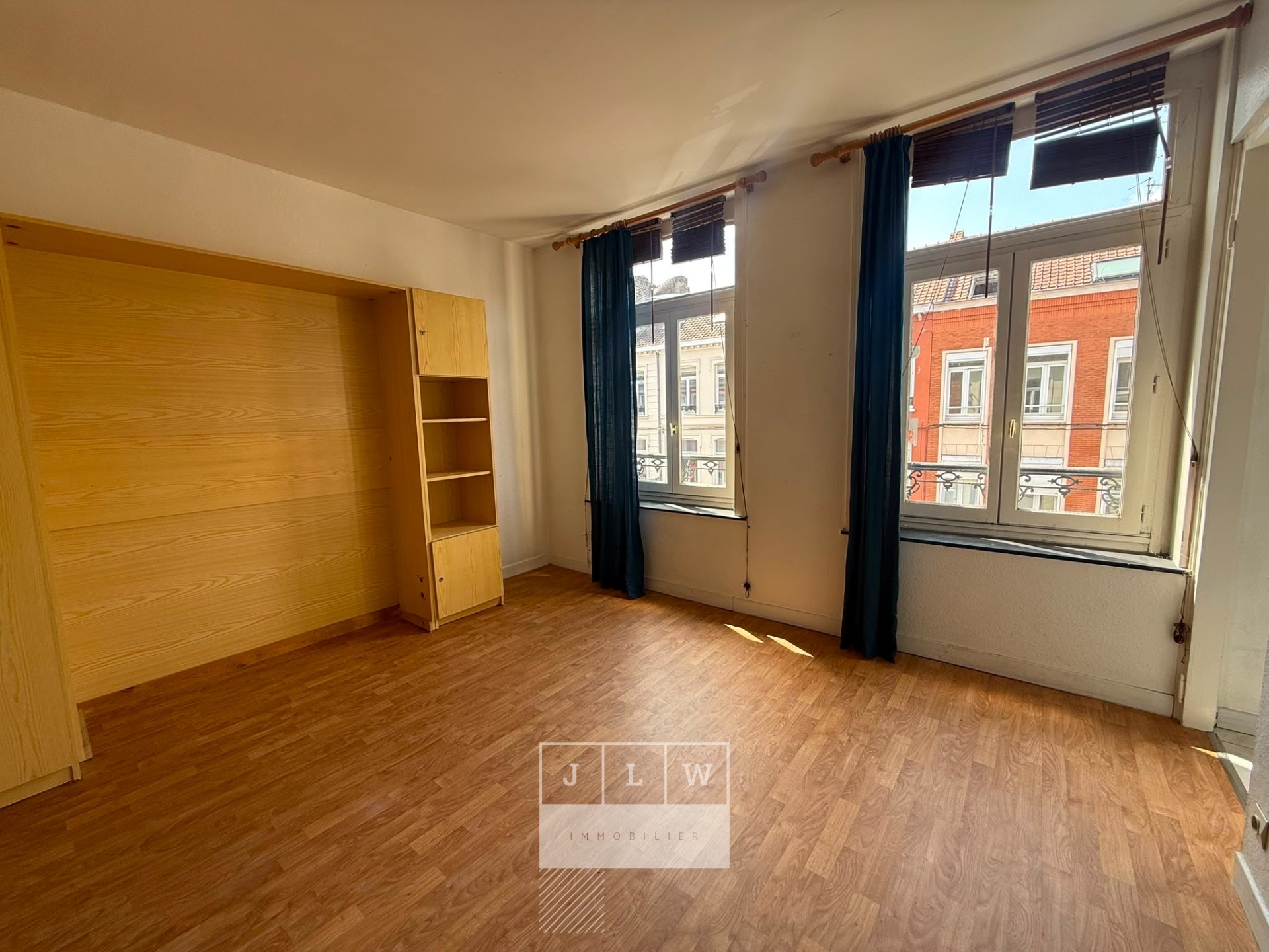 Avlb ll152 studio non meuble secteur republique saint michel Photo 1 - JLW Immobilier Avlb ll152 studio non meuble secteur republique saint michel Photo 1 - JLW Immobilier