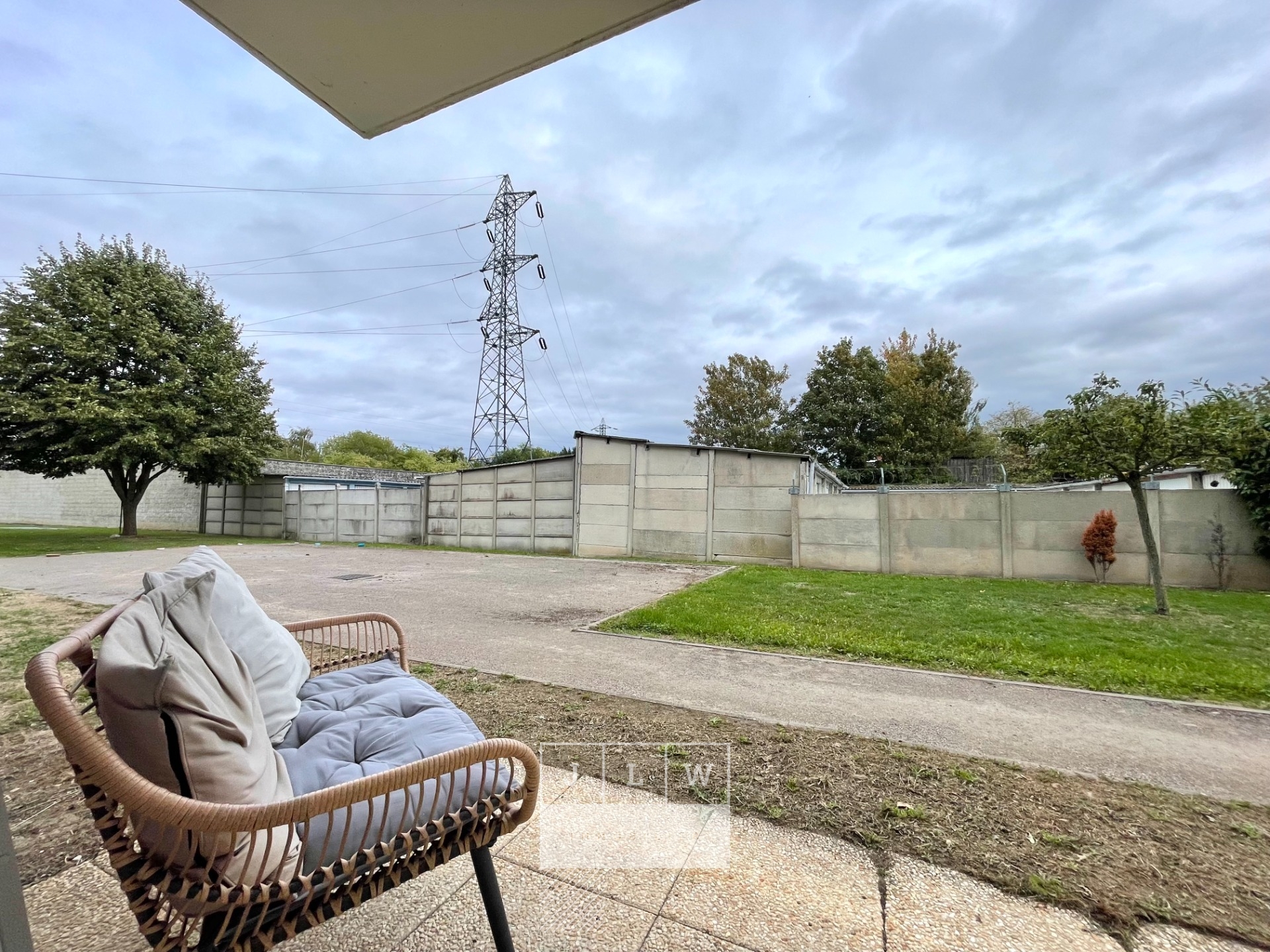 Lille hellemmes t2 en rdc avec terrasse et parking Photo 8 - JLW Immobilier Lille hellemmes t2 en rdc avec terrasse et parking Photo 8 - JLW Immobilier