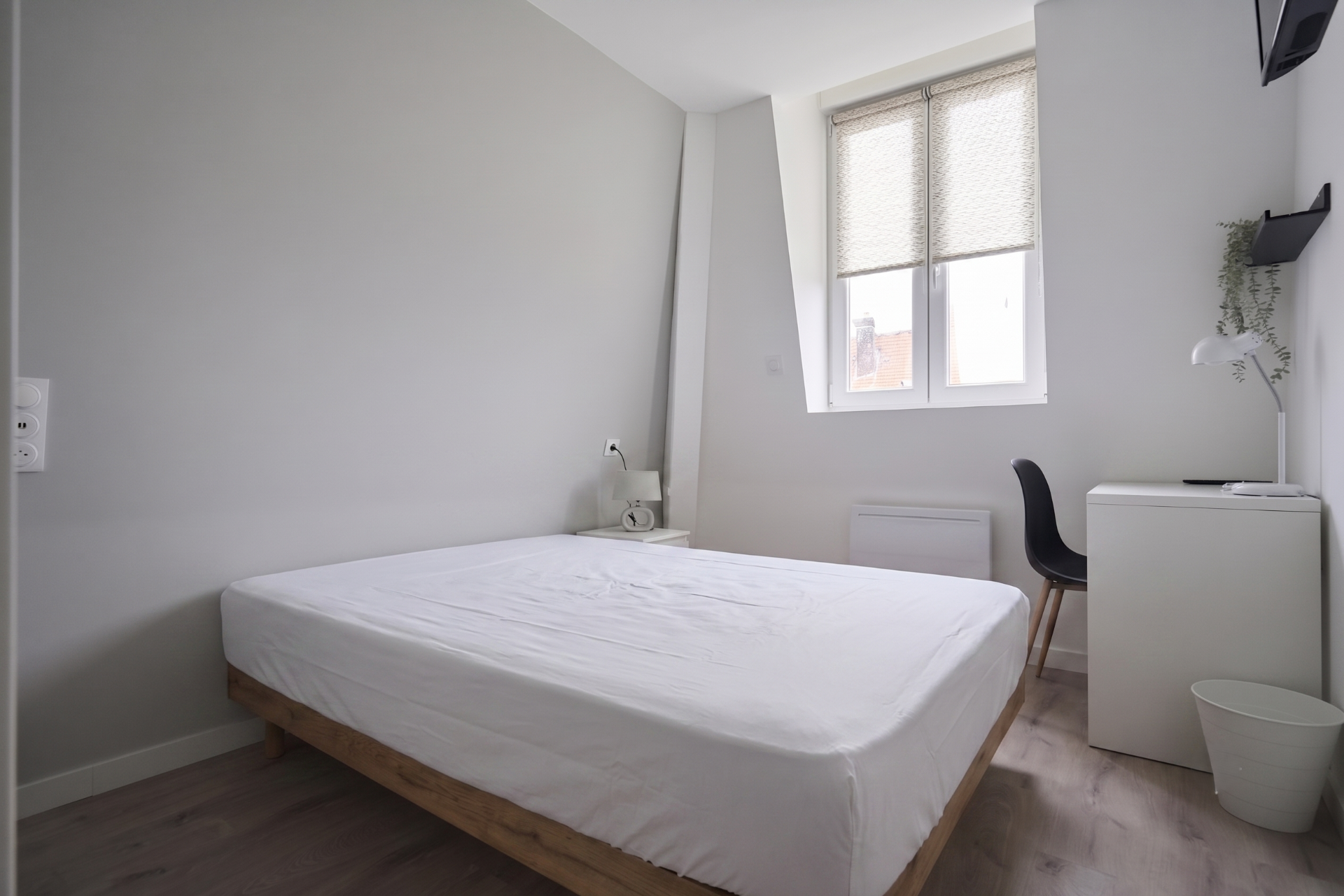 Avmd ll152 chambre n4 meublee colocation sdd privee Photo 1 - JLW Immobilier Avmd ll152 chambre n4 meublee colocation sdd privee Photo 1 - JLW Immobilier