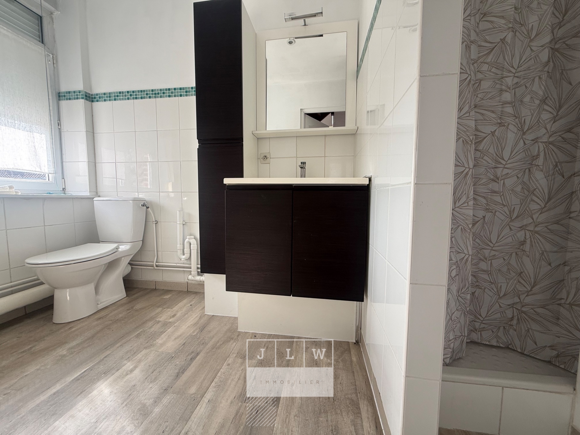 Avne ll152 beau type 2 en triplex 54 34m Photo 6 - JLW Immobilier Avne ll152 beau type 2 en triplex 54 34m Photo 6 - JLW Immobilier
