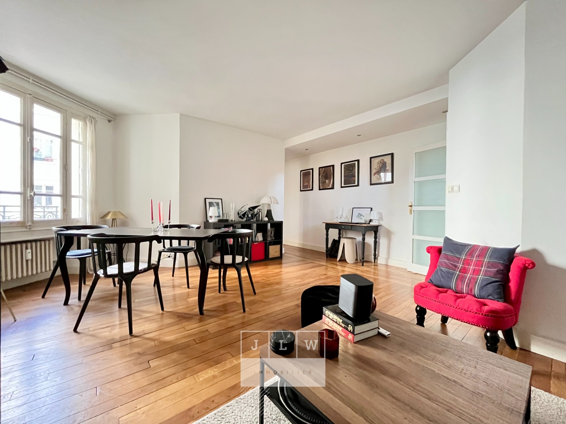 Bel appartement de 58 m au pied de republique Photo 1 - JLW Immobilier