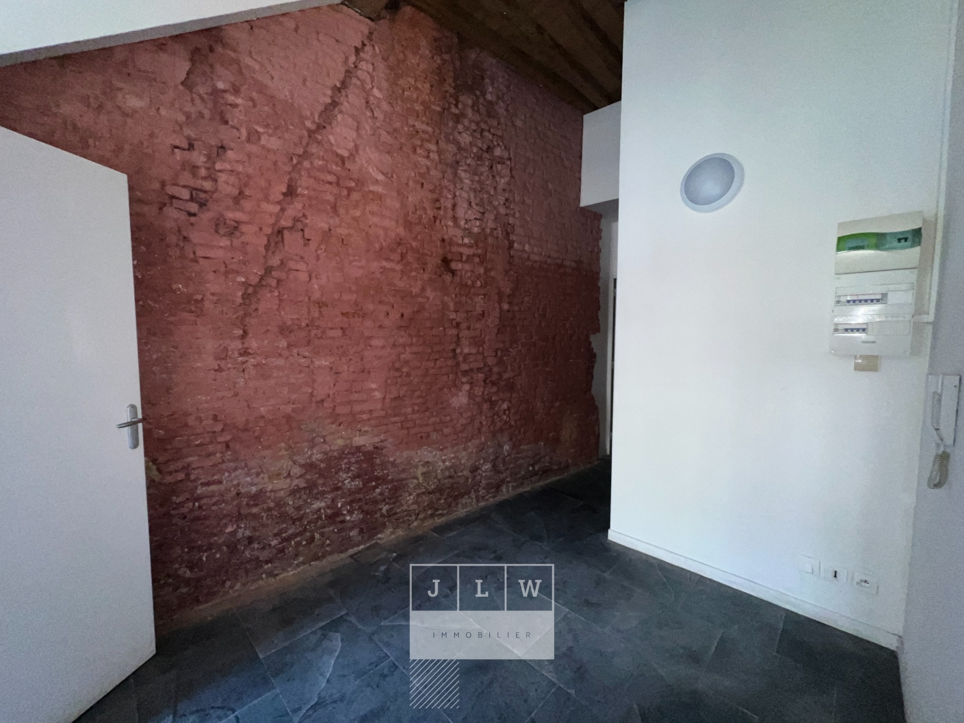 Local professionnel vieux lille Photo 2 - JLW Immobilier Local professionnel vieux lille Photo 2 - JLW Immobilier