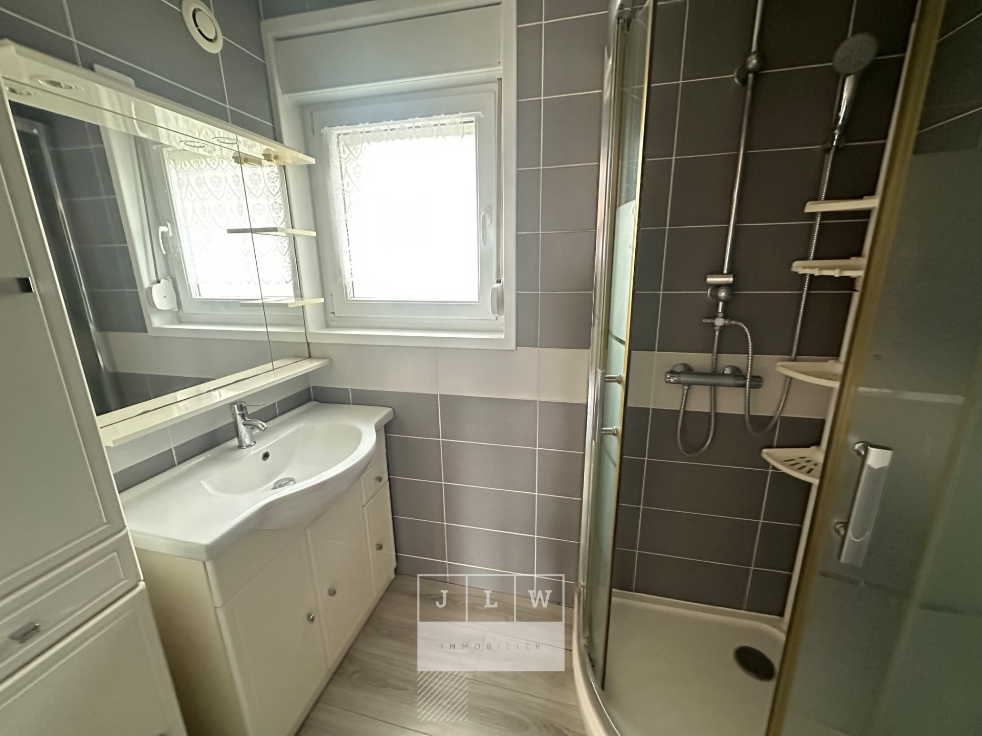Lille studio de 35m Photo 5 - JLW Immobilier Lille studio de 35m Photo 5 - JLW Immobilier
