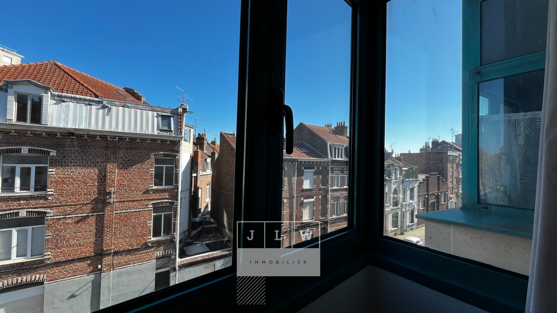 Lille jb lebas studio 18m avec parking Photo 3 - JLW Immobilier Lille jb lebas studio 18m avec parking Photo 3 - JLW Immobilier