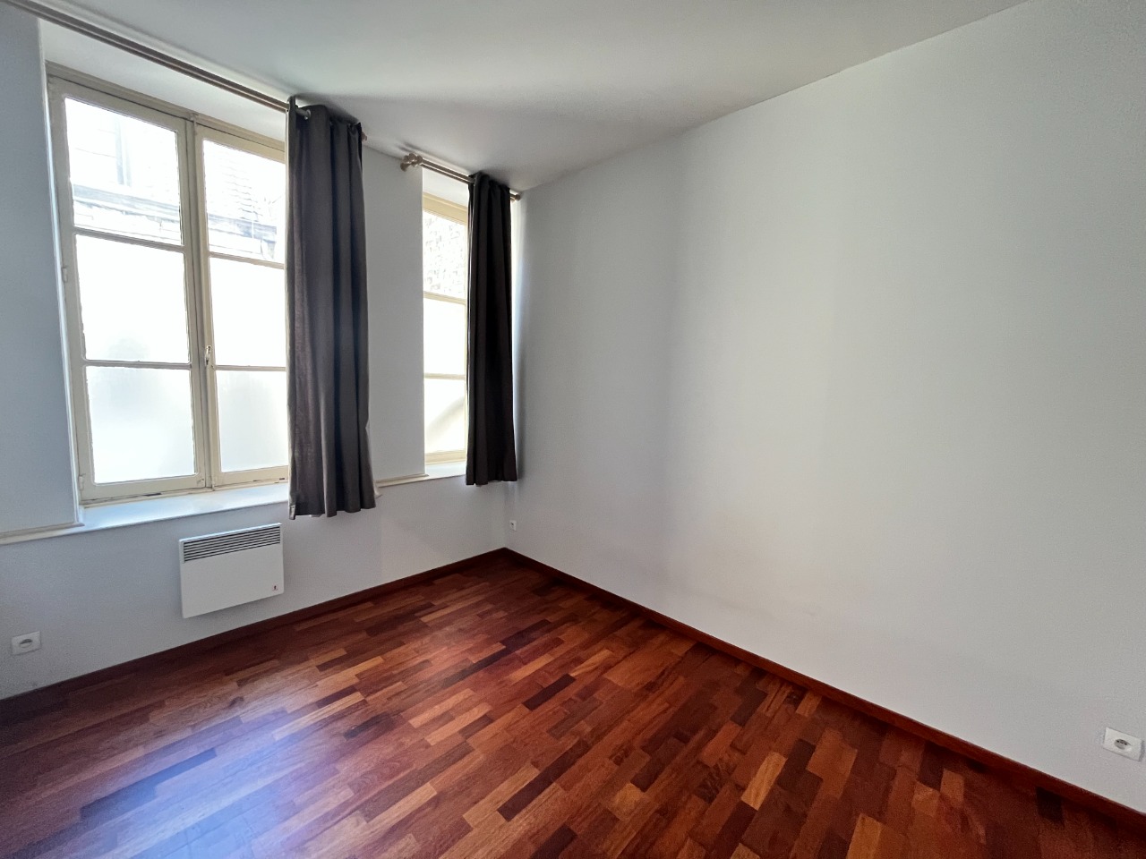 Hgy ll152 rue pierre mauroy tres beau t3 de 64m Photo 5 - JLW Immobilier Hgy ll152 rue pierre mauroy tres beau t3 de 64m Photo 5 - JLW Immobilier
