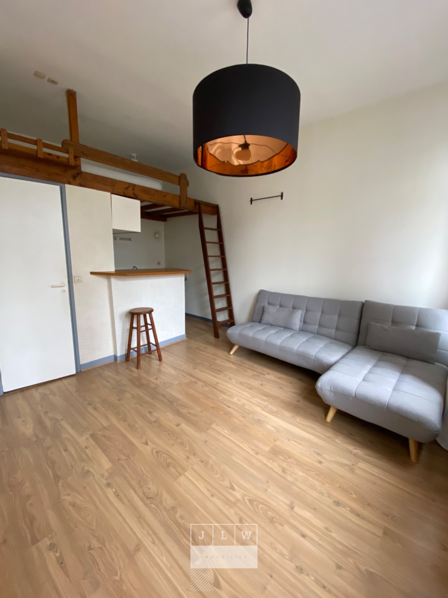 Hmk ll152 lille sebastopol studio non meuble de 18 07m Photo 2 - JLW Immobilier Hmk ll152 lille sebastopol studio non meuble de 18 07m Photo 2 - JLW Immobilier