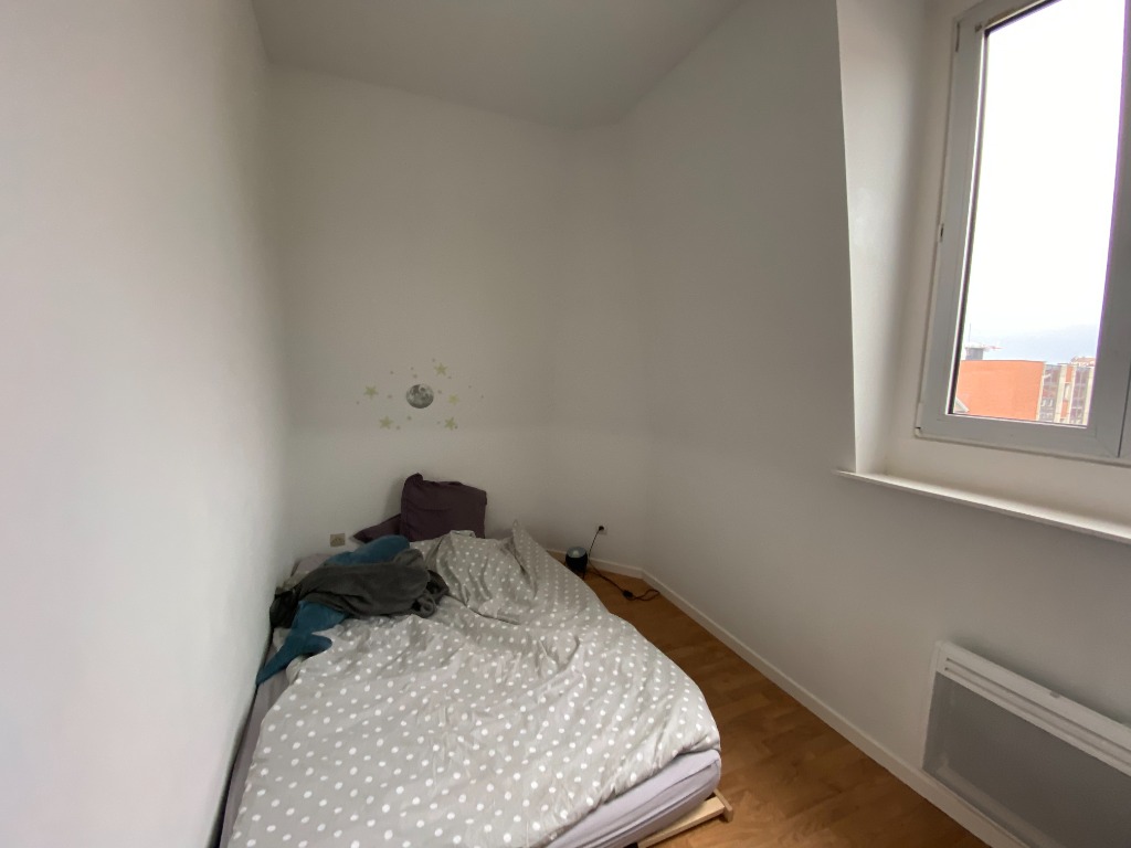 Huy ll152  lille republique beaux arts t1bis non meuble Photo 4 - JLW Immobilier