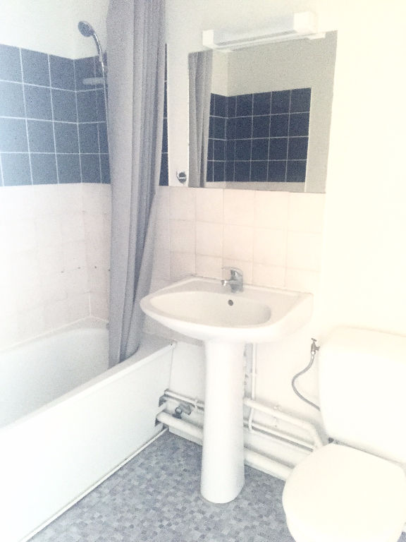 Huy ll152  lille republique beaux arts t1bis non meuble Photo 6 - JLW Immobilier