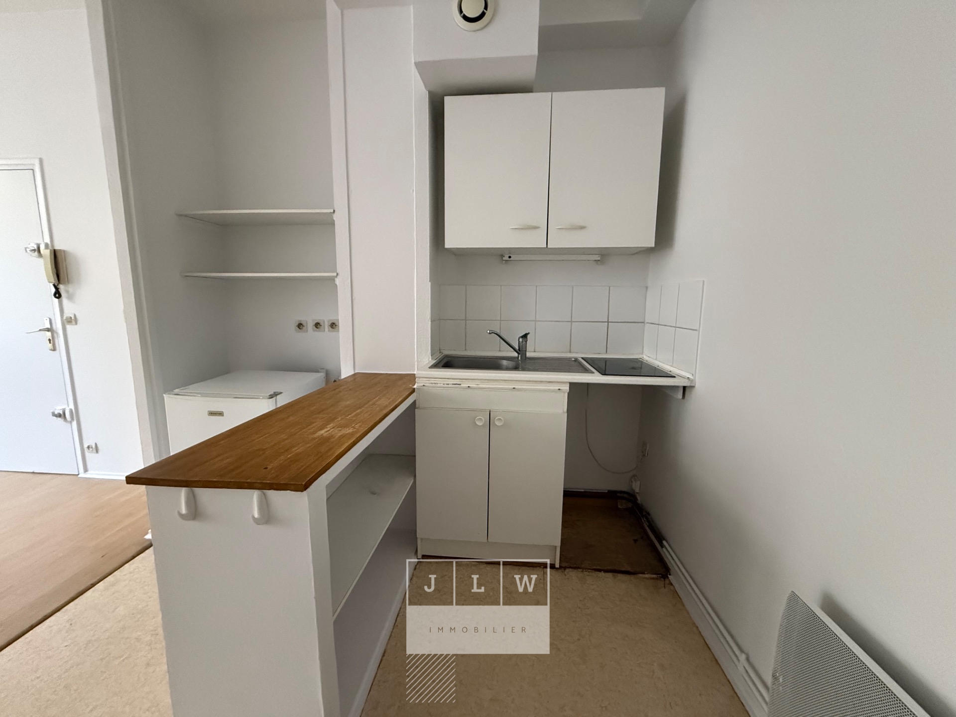 Iak ll152 vieux lille studio non meuble de 2837m Photo 5 - JLW Immobilier