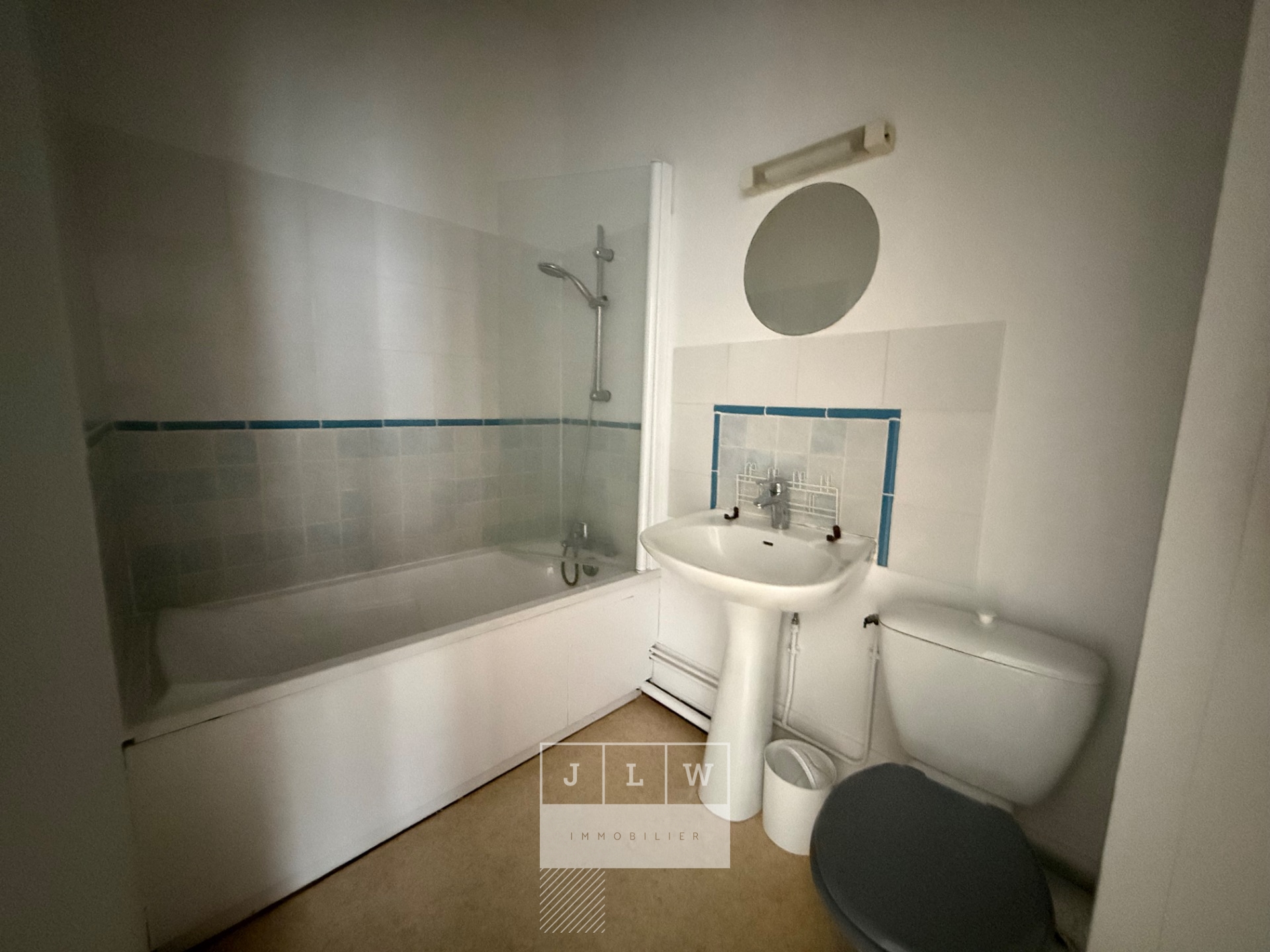 Iak ll152 vieux lille studio non meuble de 2837m Photo 6 - JLW Immobilier