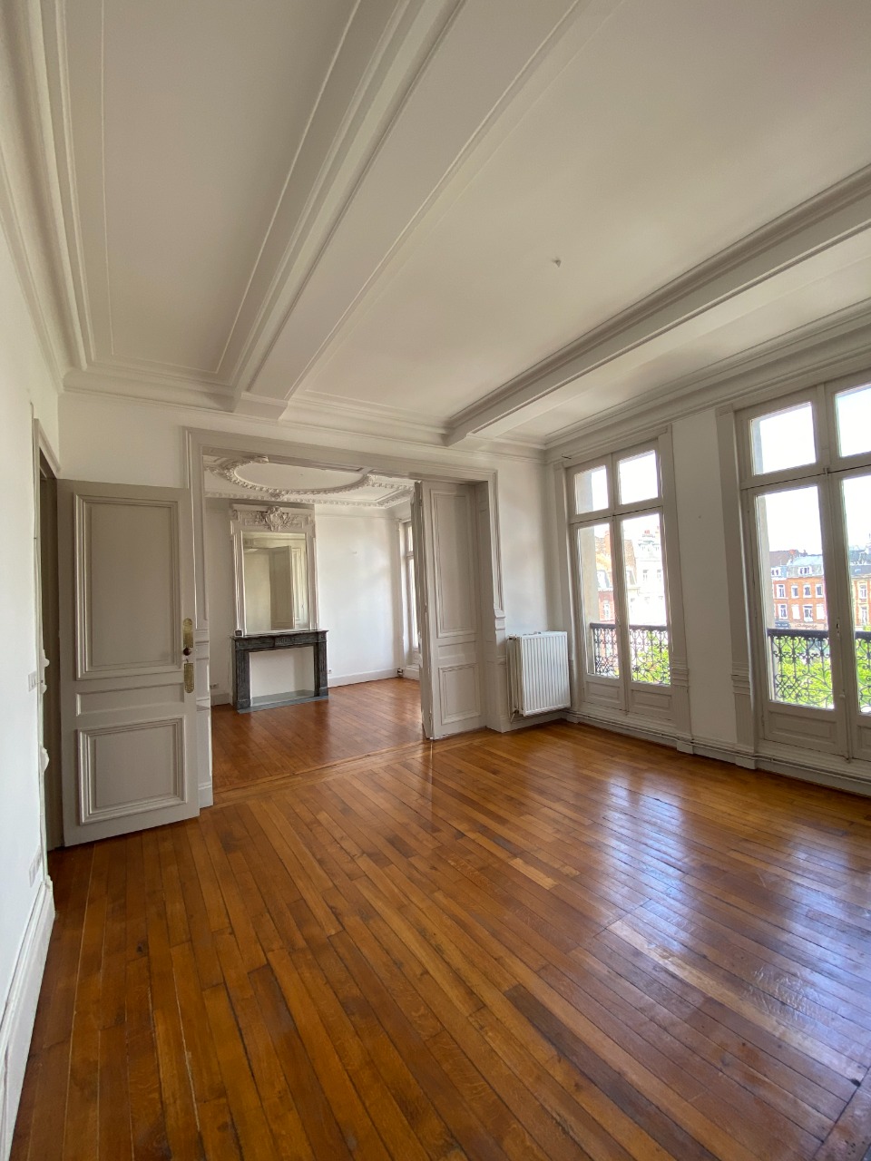 Ihw sr123  lille t3 non meuble de 97 78m place sebastopol Photo 2 - JLW Immobilier