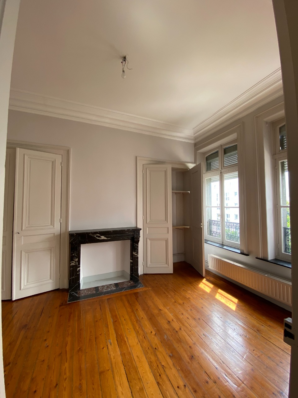 Ihw sr123  lille t3 non meuble de 97 78m place sebastopol Photo 6 - JLW Immobilier