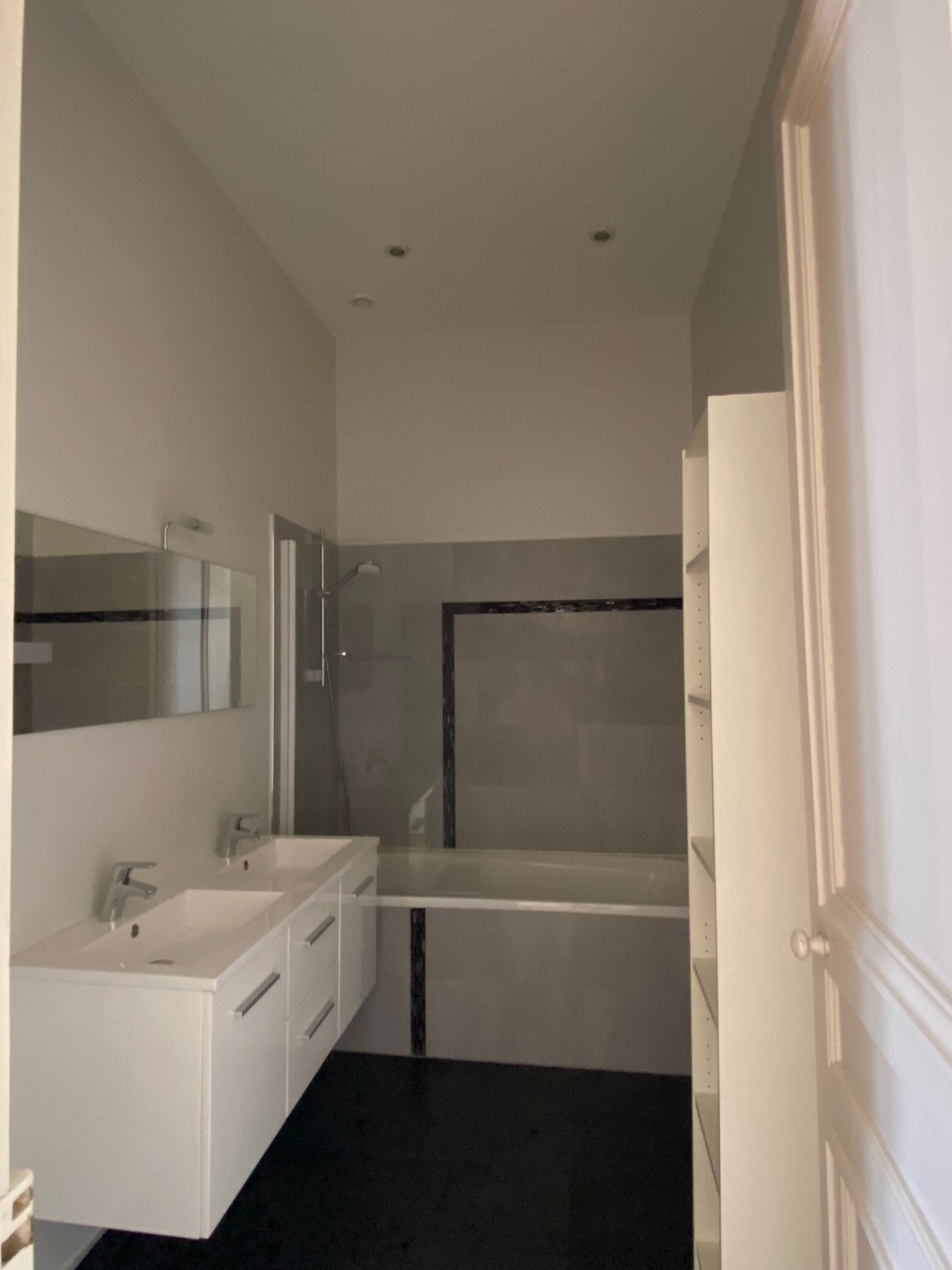 Ihw sr123  lille t3 non meuble de 97 78m place sebastopol Photo 7 - JLW Immobilier