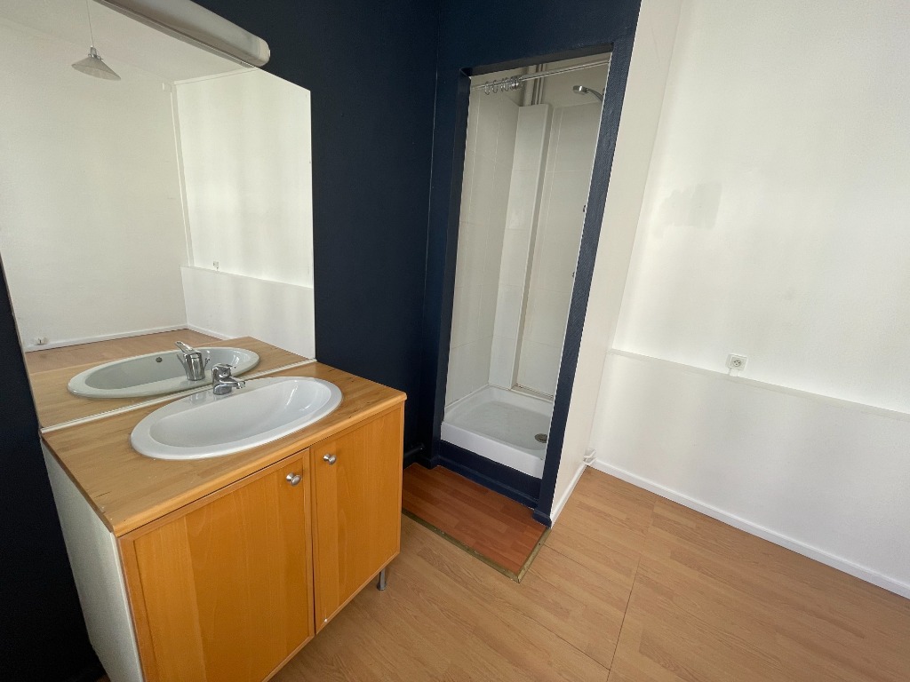 Vieux lille t3 non meuble de 4496m Photo 7 - JLW Immobilier Vieux lille t3 non meuble de 4496m Photo 7 - JLW Immobilier