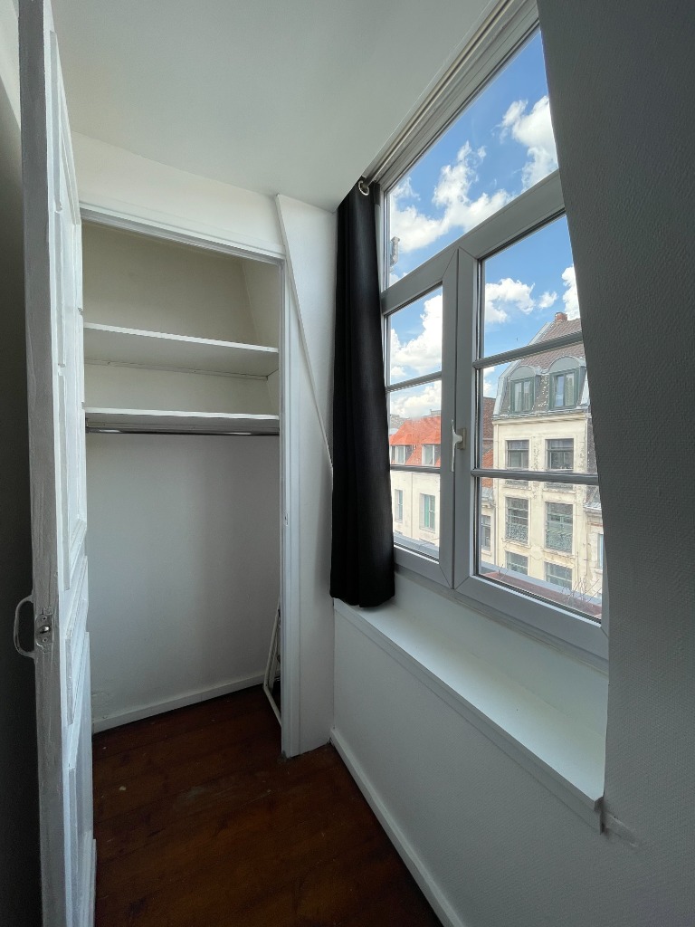 Vieux lille t3 non meuble de 4496m Photo 8 - JLW Immobilier Vieux lille t3 non meuble de 4496m Photo 8 - JLW Immobilier