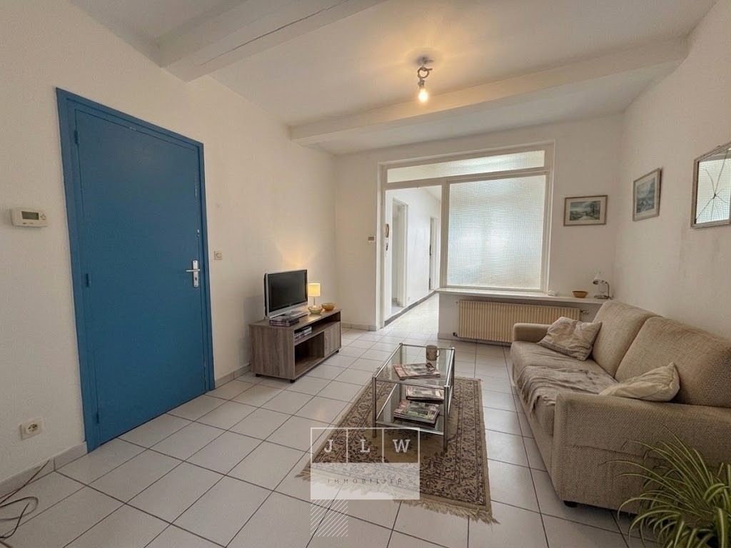 Ino sr123  t1bis rdc non meuble   cour   cave Photo 1 - JLW Immobilier